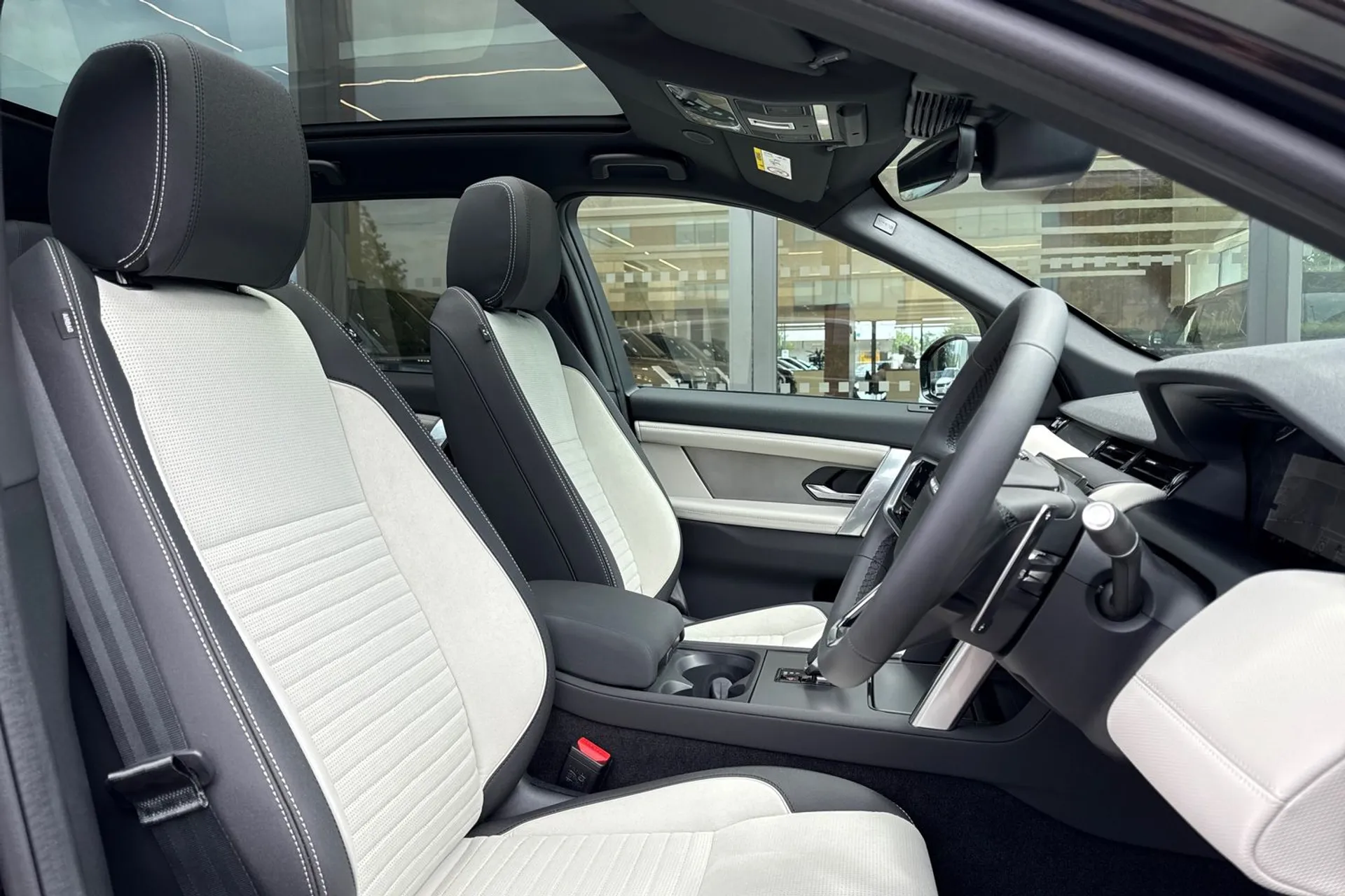 LAND ROVER DISCOVERY SPORT thumbnail image number 44