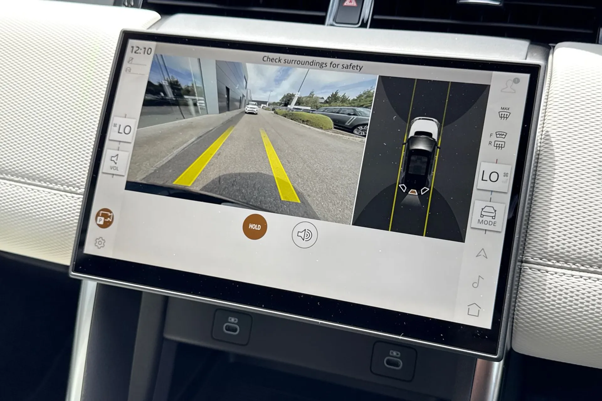 LAND ROVER DISCOVERY SPORT thumbnail image number 7