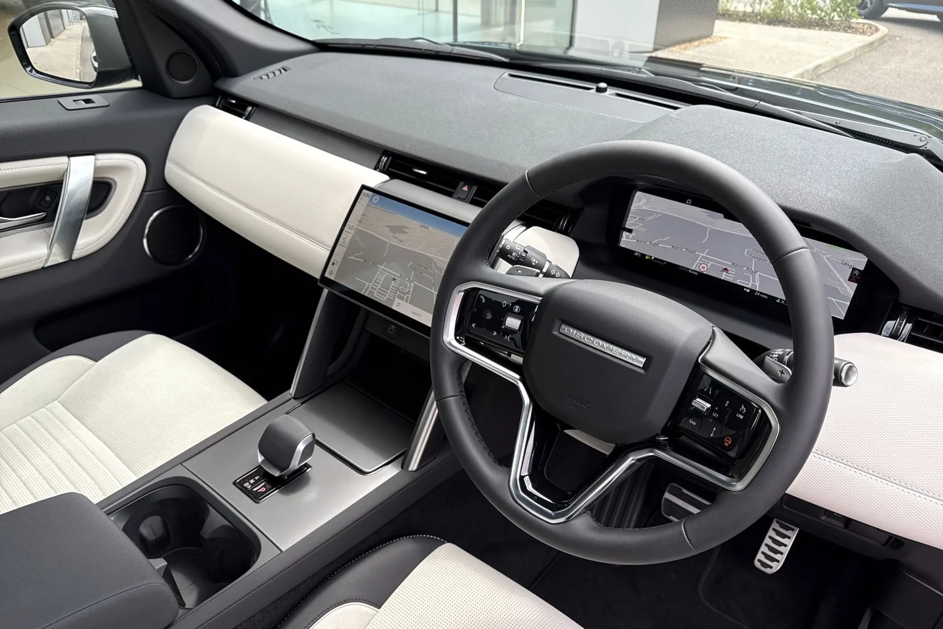 LAND ROVER DISCOVERY SPORT thumbnail image number 43