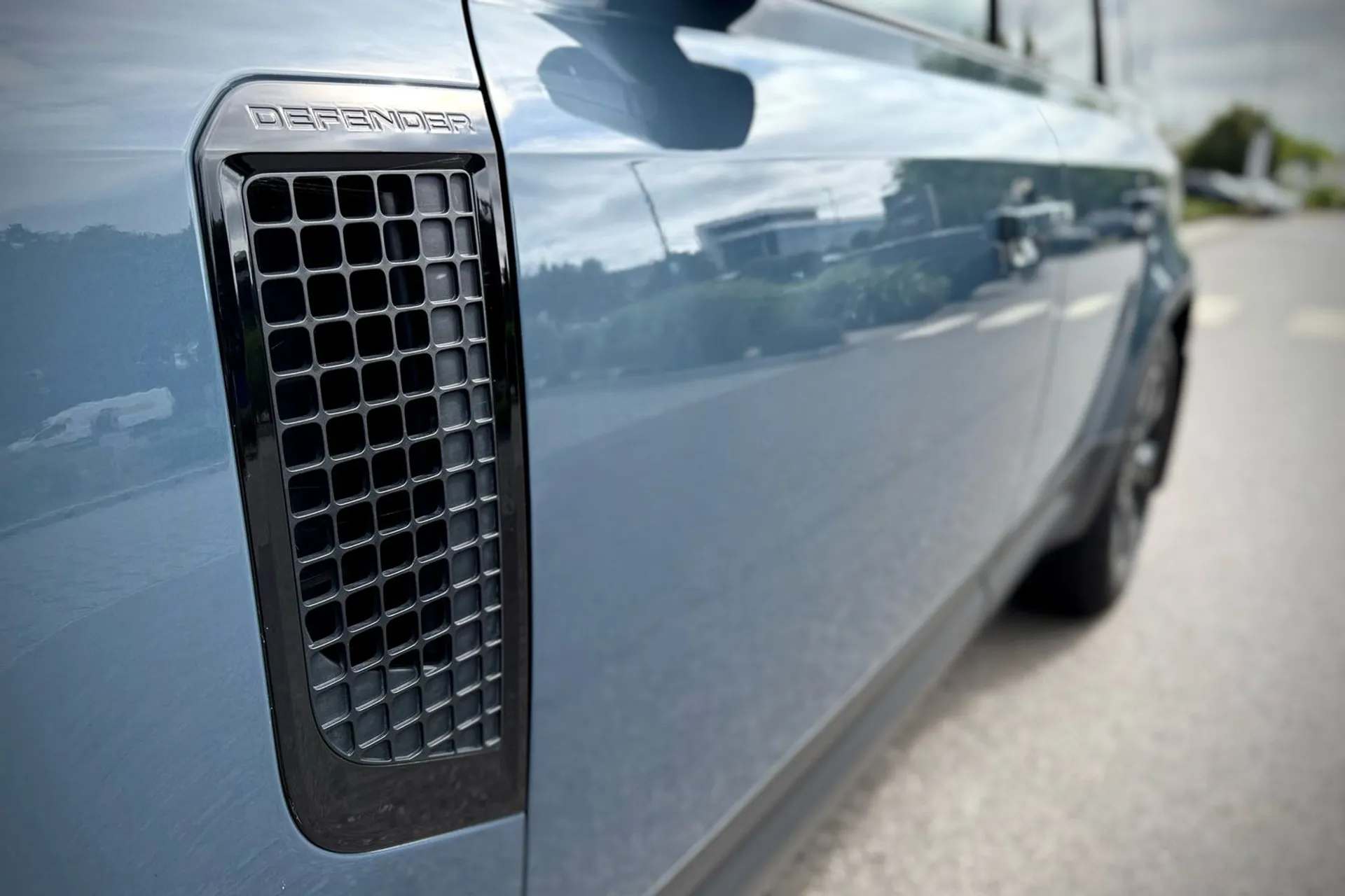 LAND ROVER DEFENDER thumbnail image number 19