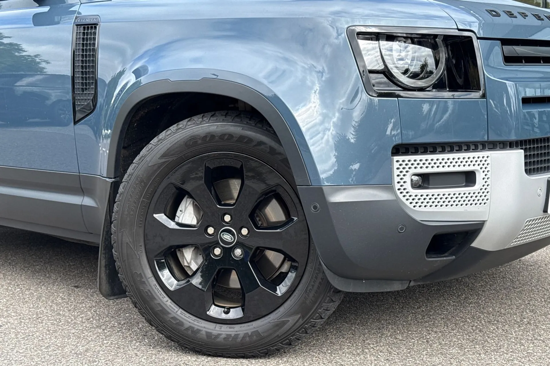 LAND ROVER DEFENDER thumbnail image number 10