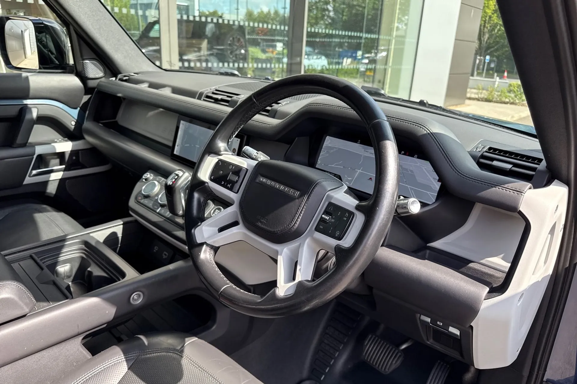 LAND ROVER DEFENDER thumbnail image number 43