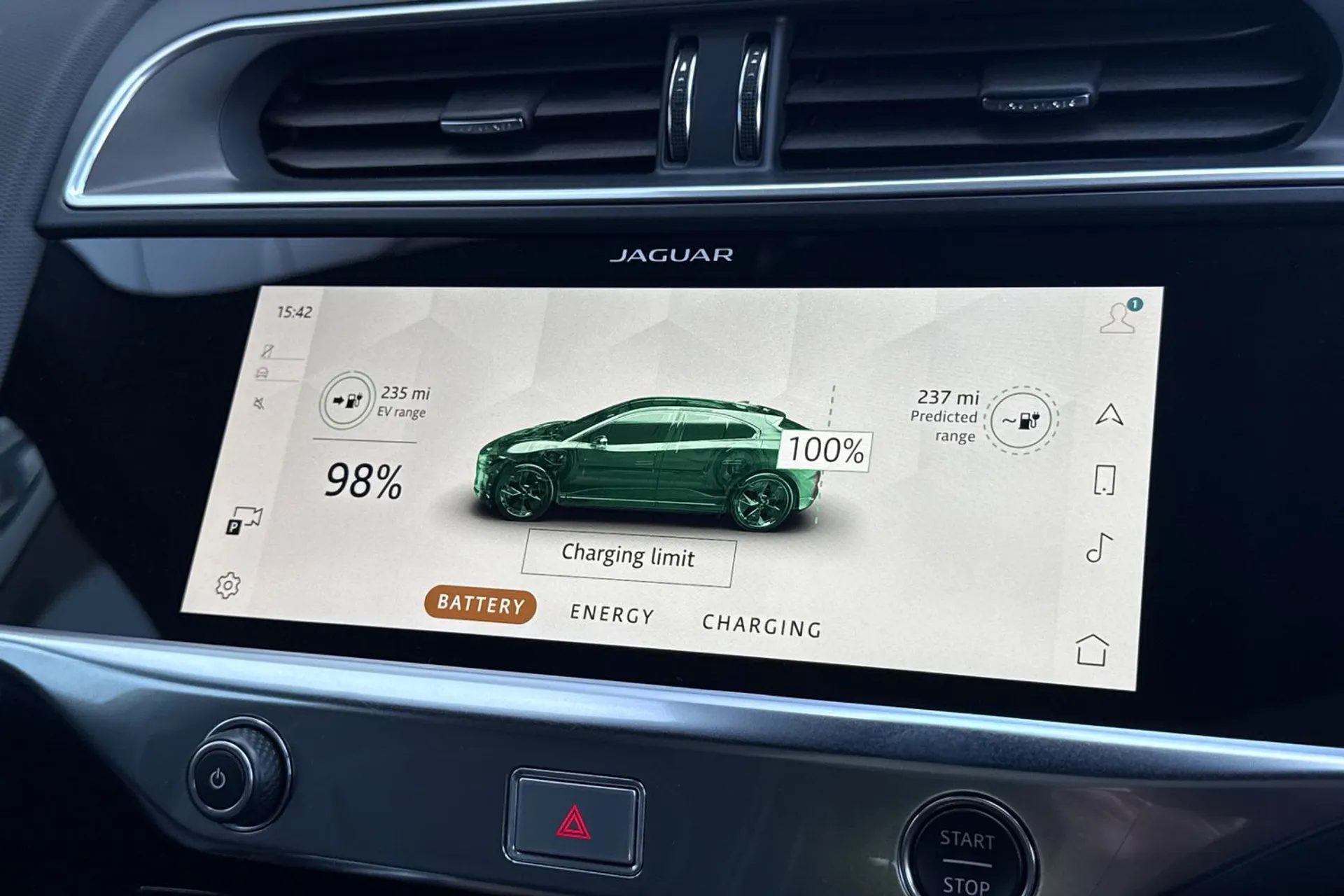 Jaguar I-PACE thumbnail image number 65