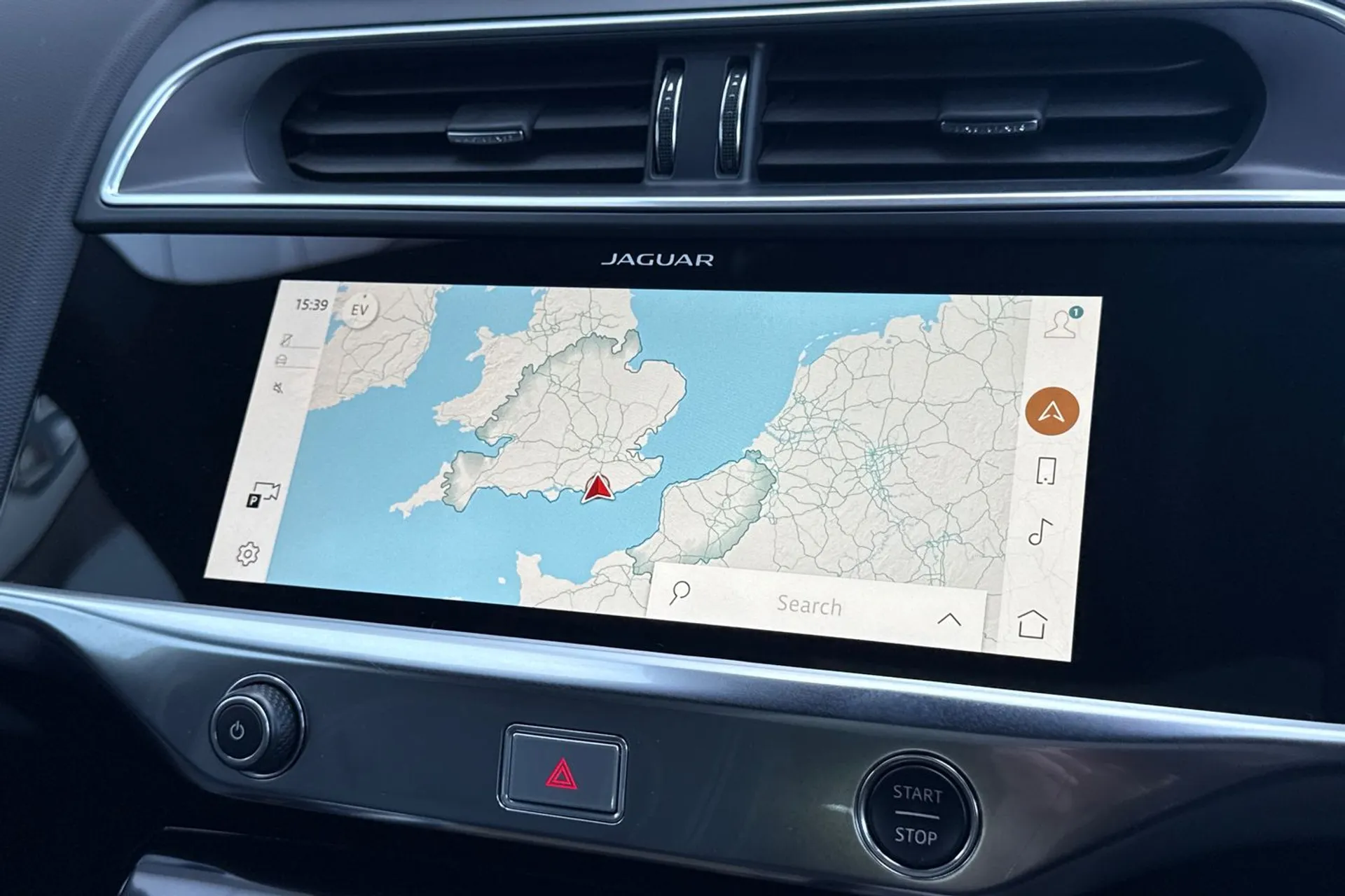 Jaguar I-PACE thumbnail image number 6