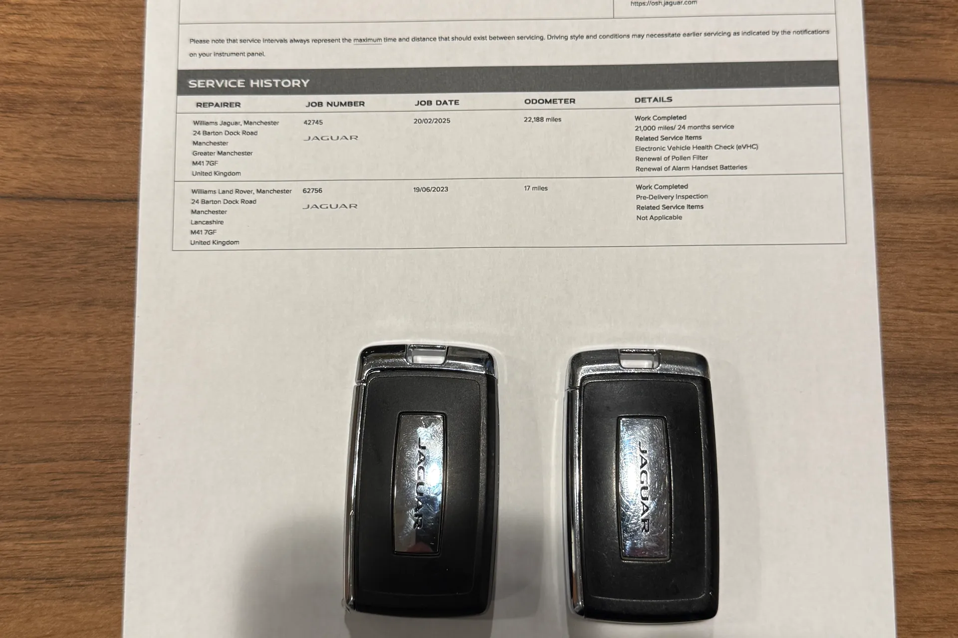 Jaguar I-PACE thumbnail image number 4