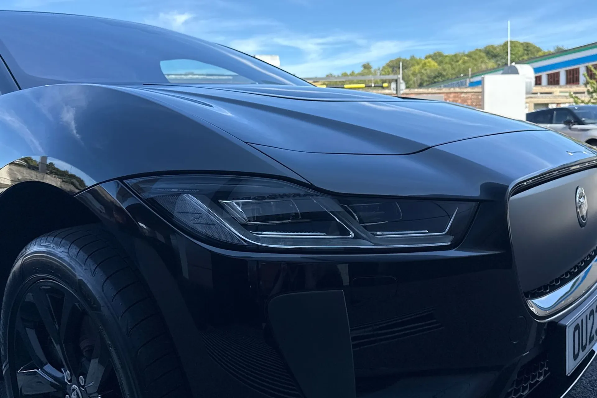 Jaguar I-PACE thumbnail image number 20
