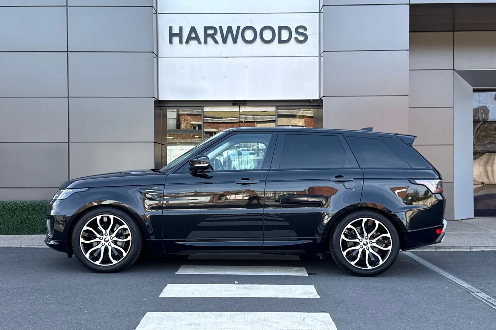 LAND ROVER RANGE ROVER SPORT thumbnail image number 11