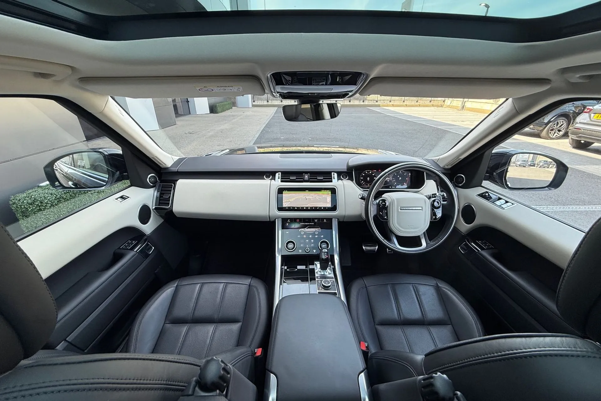 LAND ROVER RANGE ROVER SPORT thumbnail image number 3