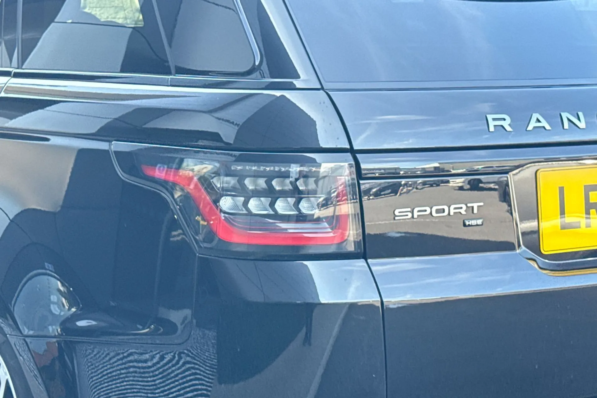 LAND ROVER RANGE ROVER SPORT thumbnail image number 24