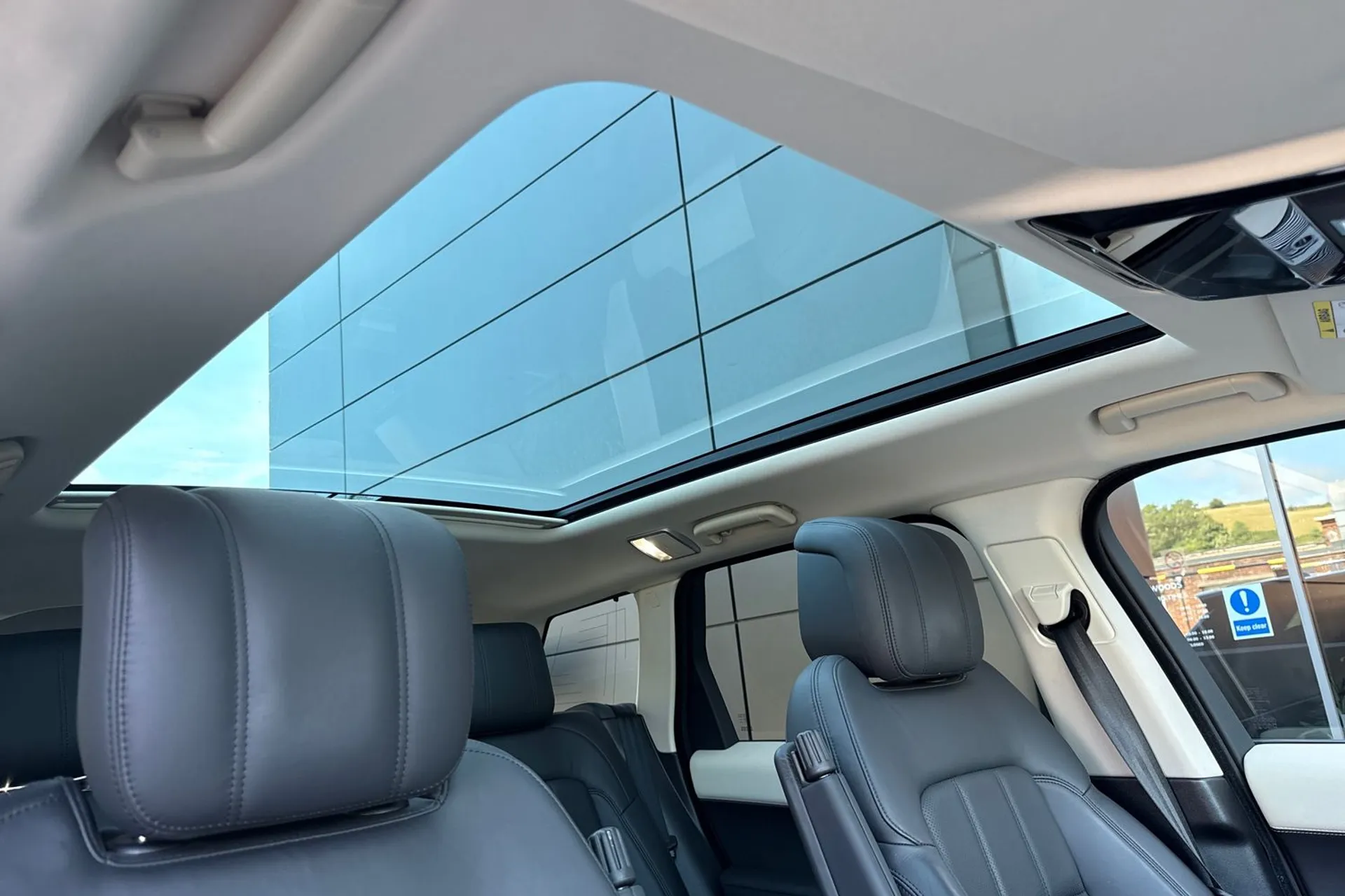 LAND ROVER RANGE ROVER SPORT thumbnail image number 9