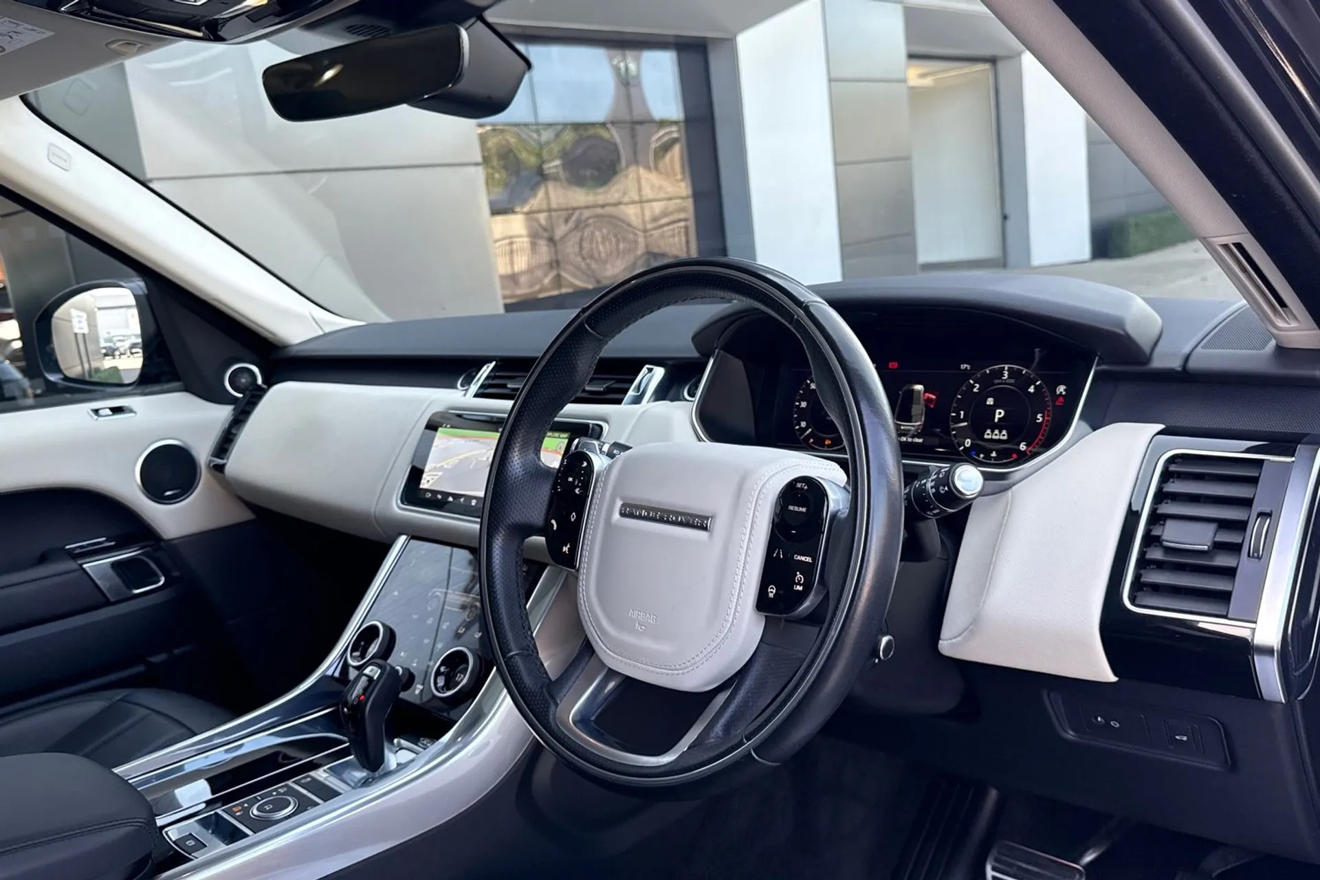 LAND ROVER RANGE ROVER SPORT thumbnail image number 16