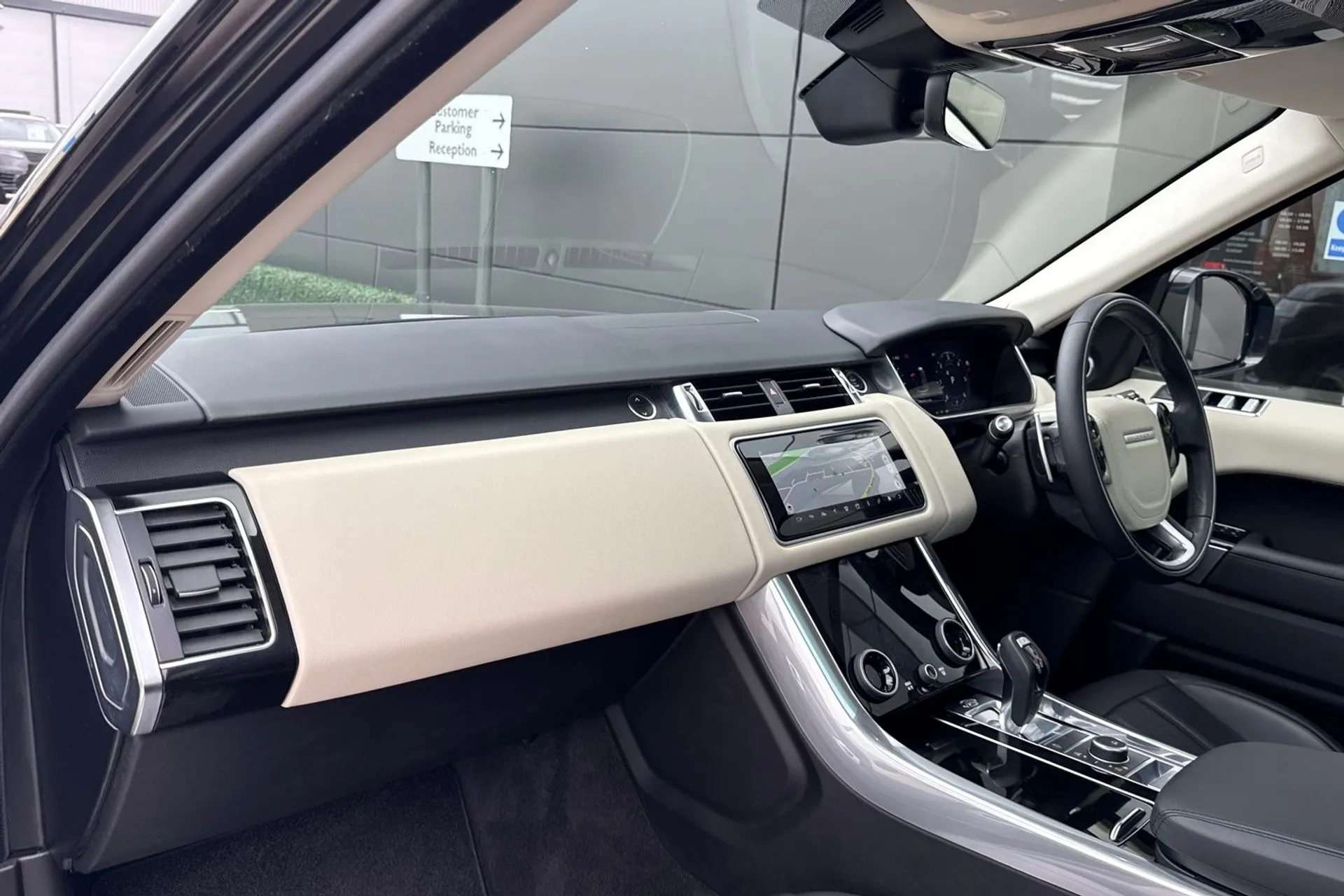 LAND ROVER RANGE ROVER SPORT thumbnail image number 42