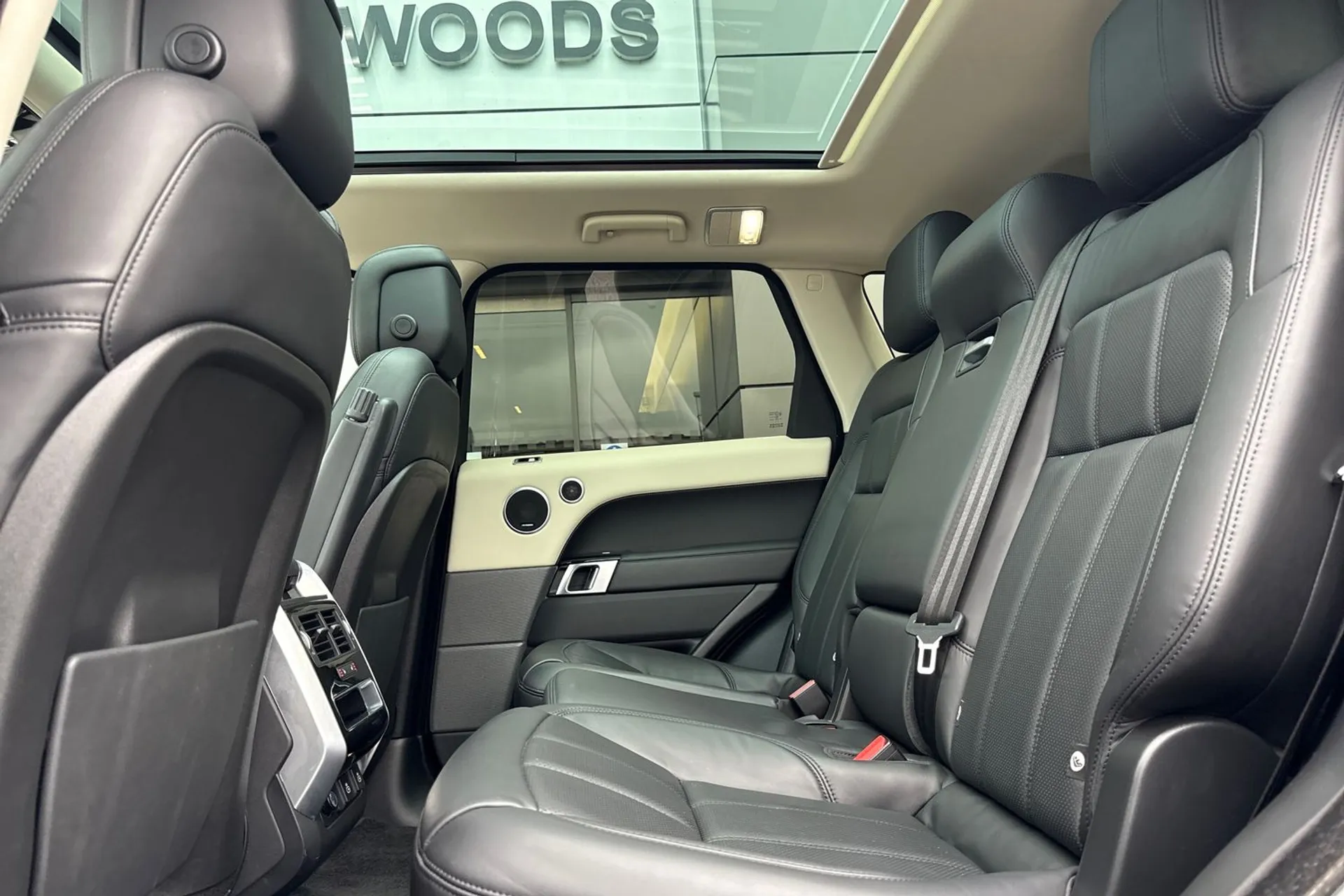 LAND ROVER RANGE ROVER SPORT thumbnail image number 45