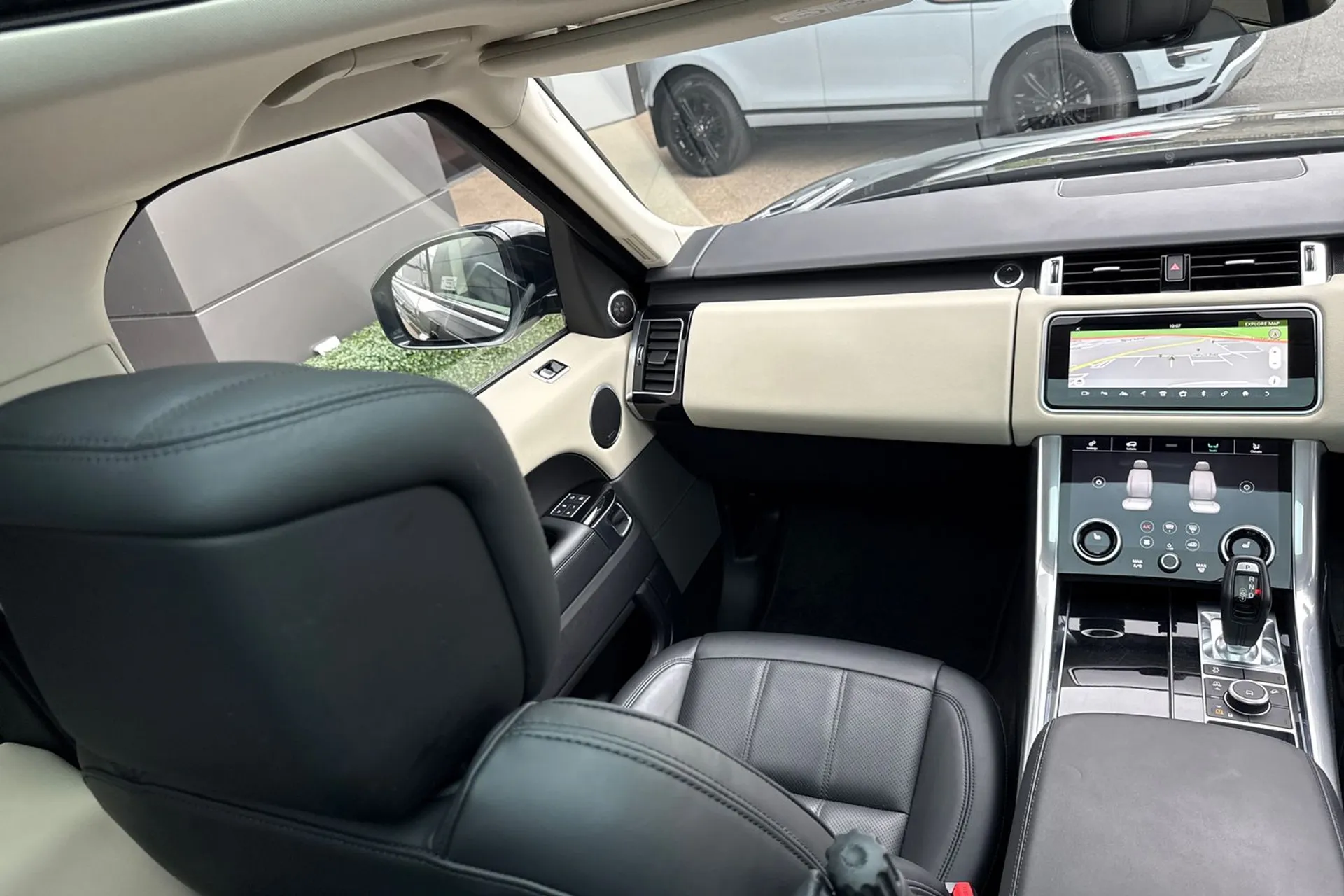 LAND ROVER RANGE ROVER SPORT thumbnail image number 46