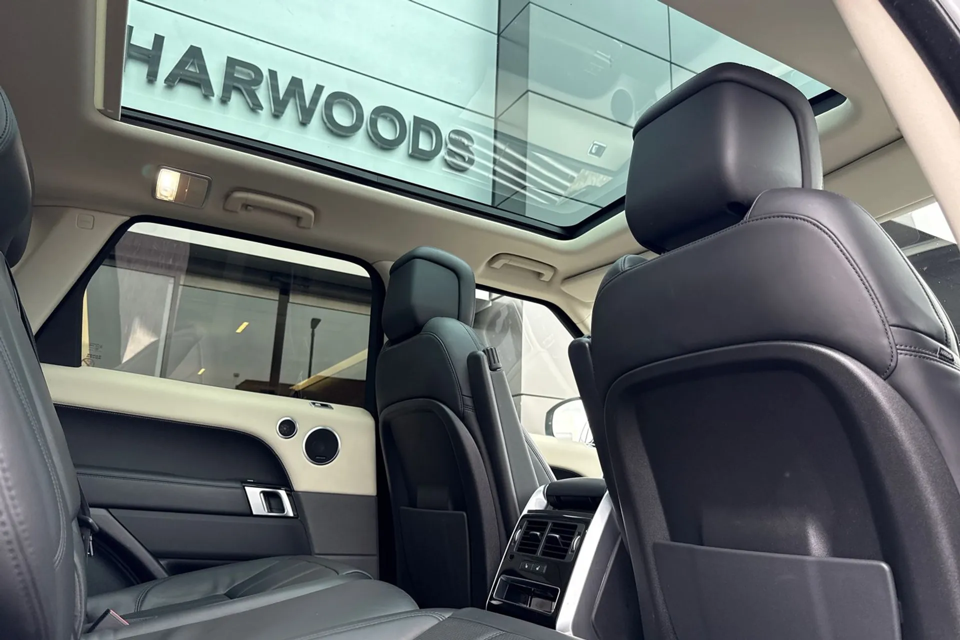 LAND ROVER RANGE ROVER SPORT thumbnail image number 38