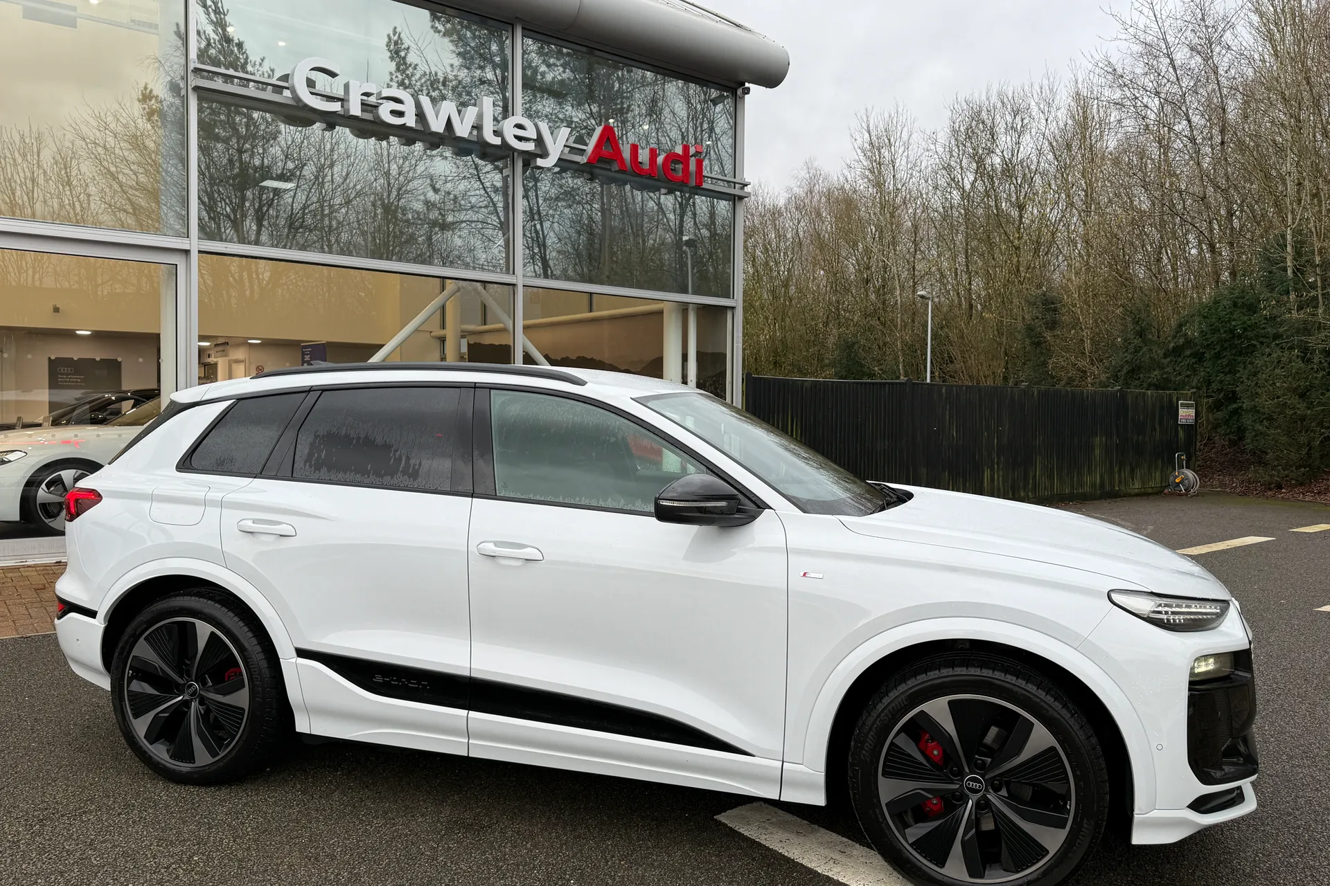 Audi Q6 thumbnail image number 2