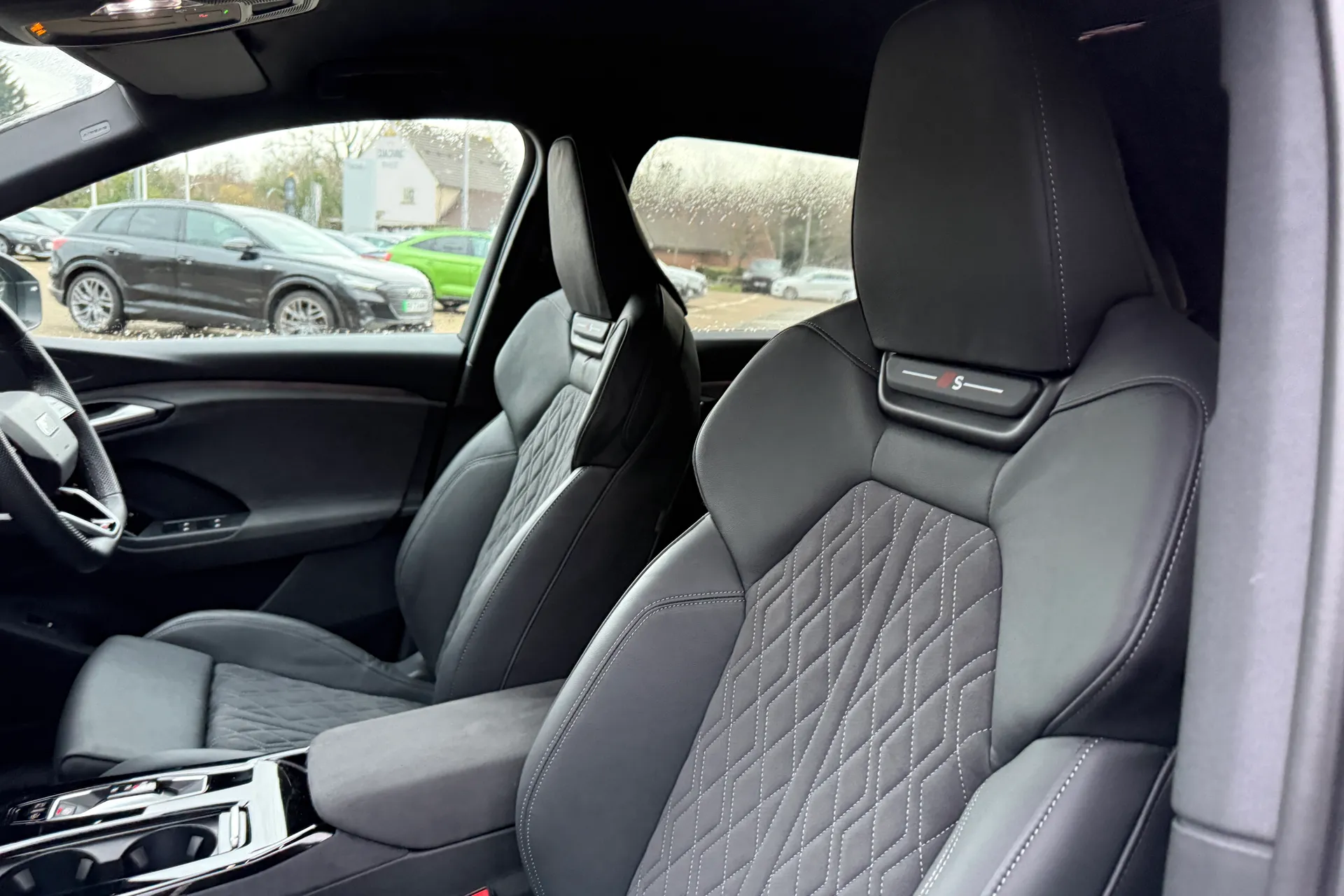 Audi Q6 thumbnail image number 47