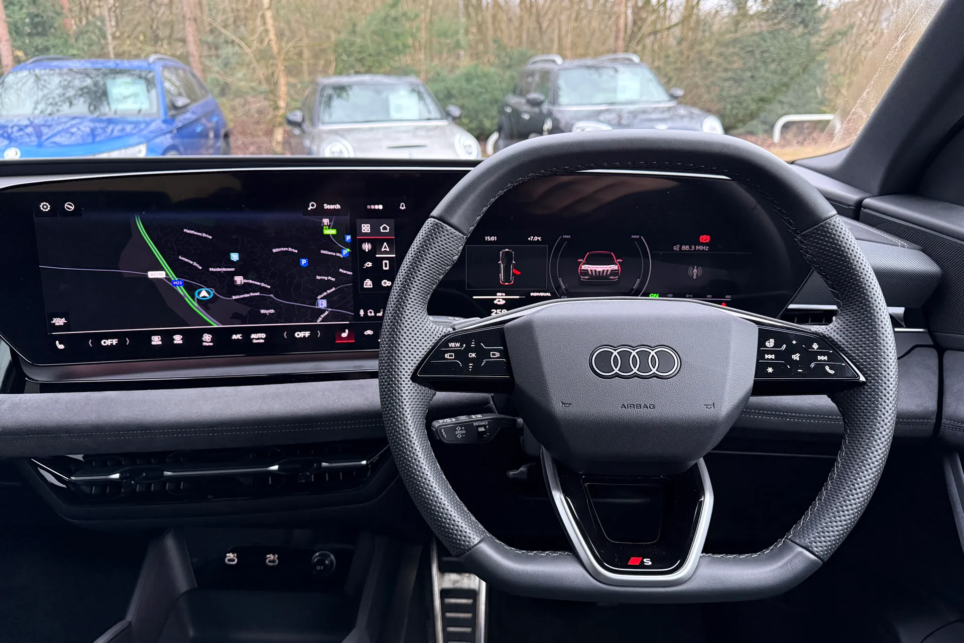 Audi Q6 thumbnail image number 33