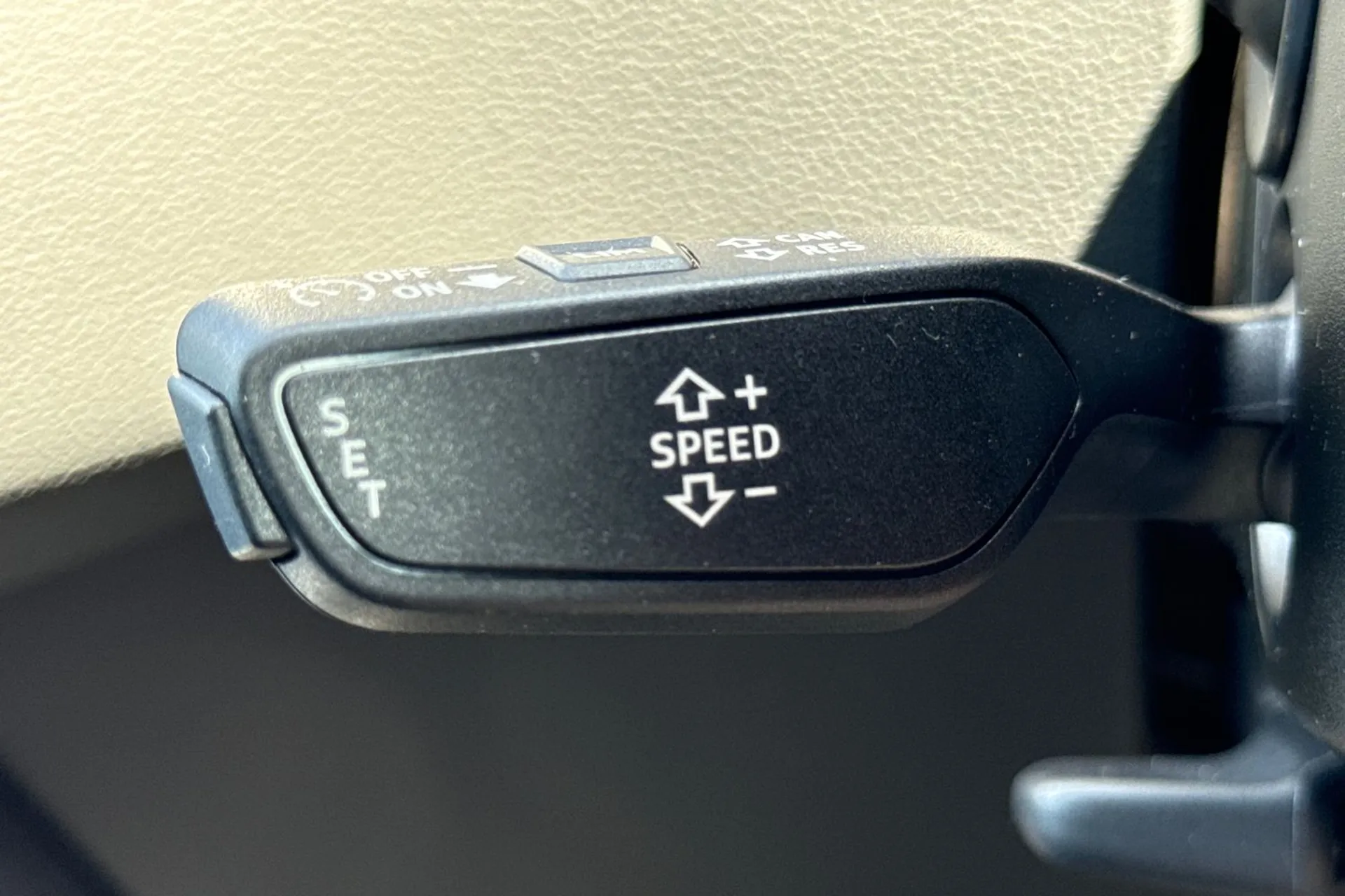 Audi A6 thumbnail image number 17