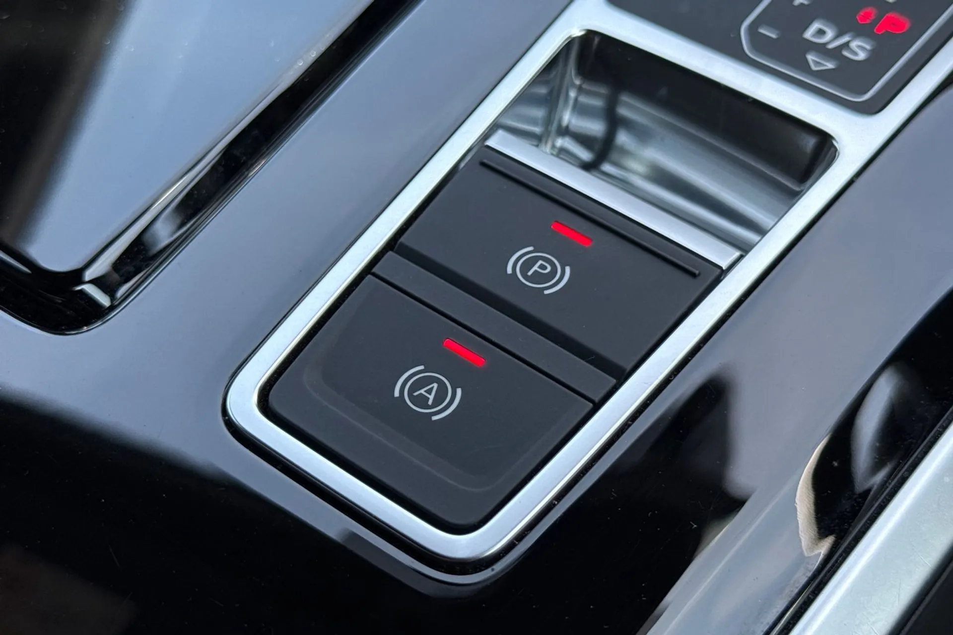 Audi A6 thumbnail image number 37