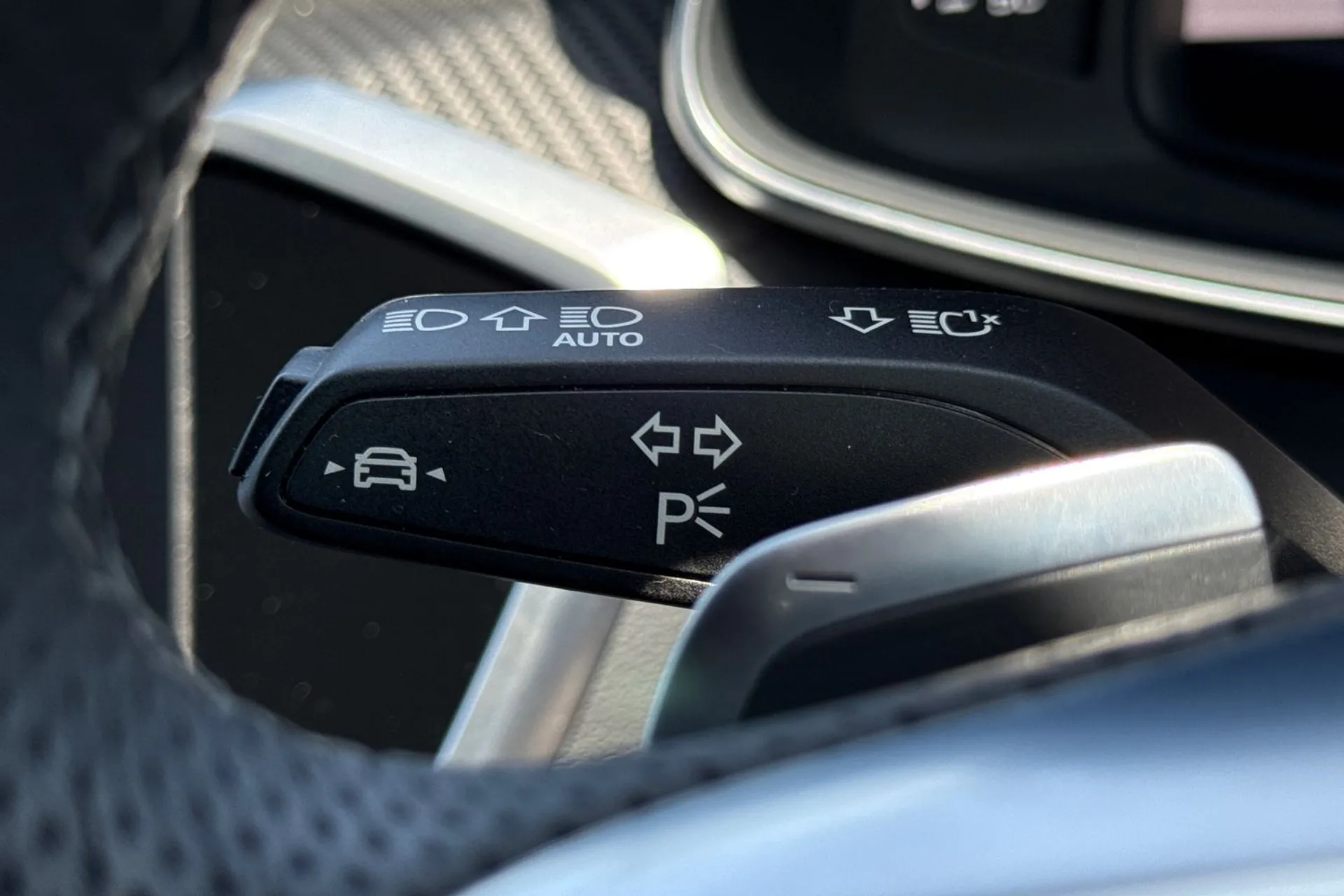 Audi A6 thumbnail image number 18