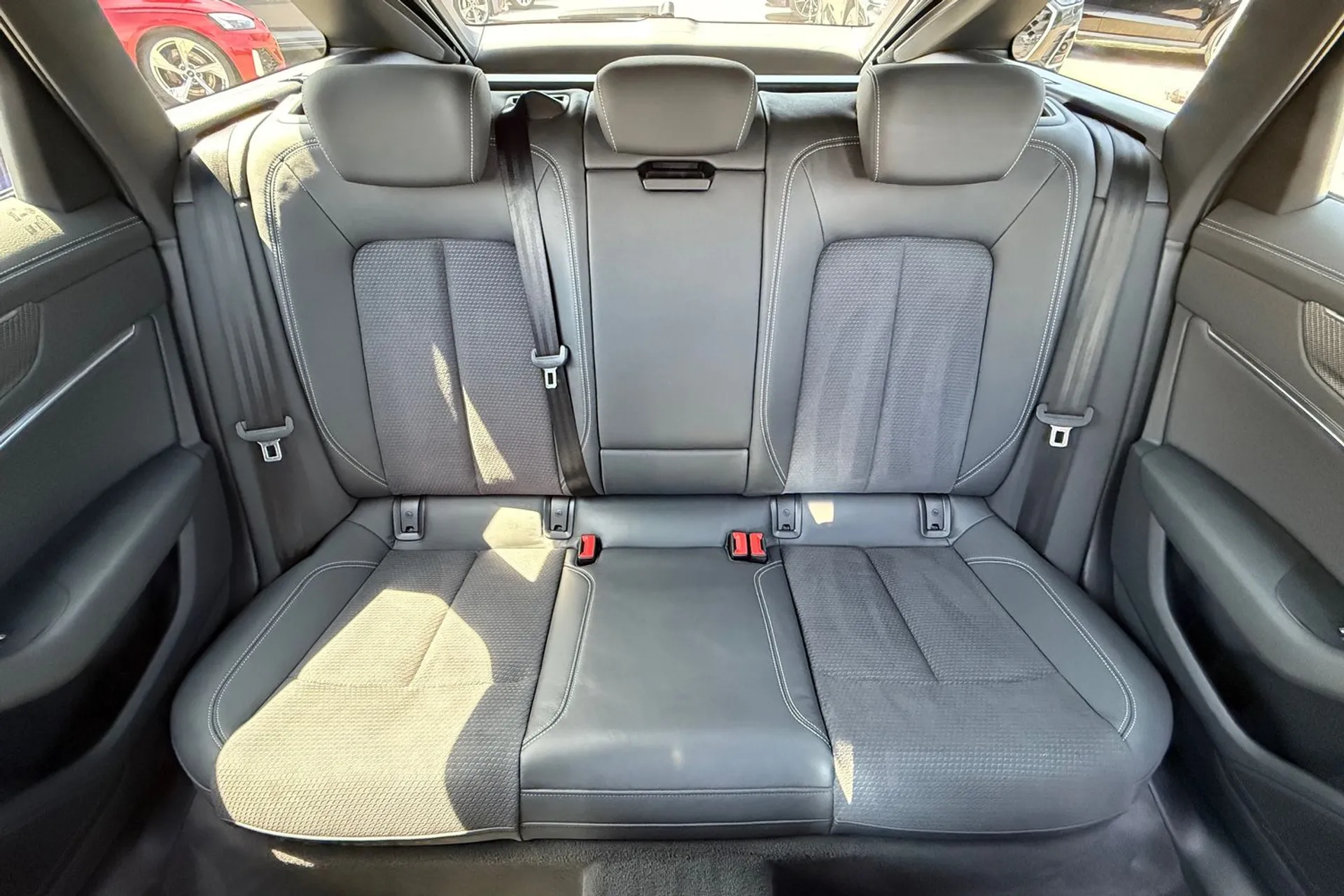 Audi A6 thumbnail image number 7