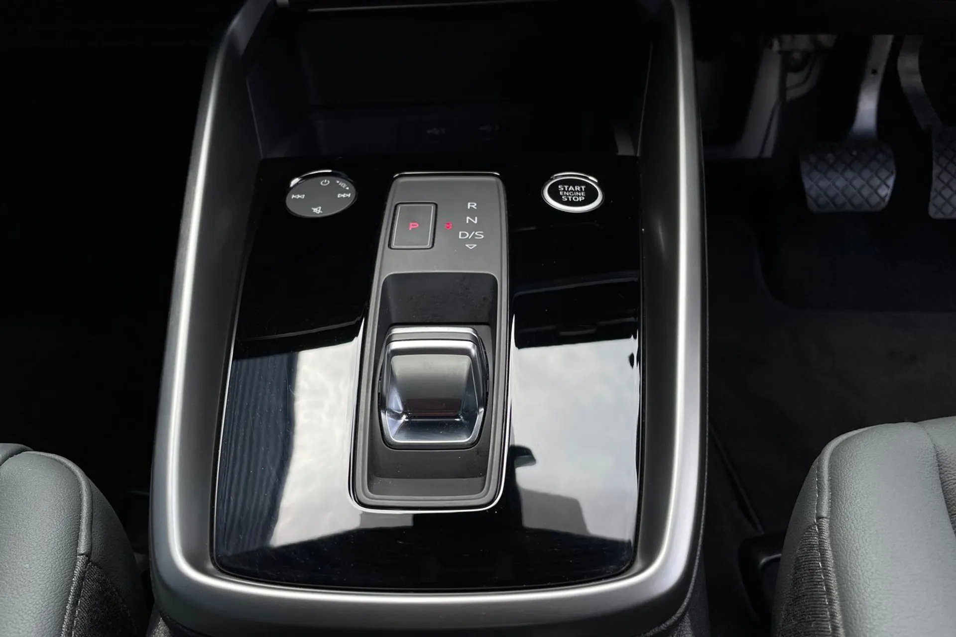 Audi A3 thumbnail image number 40