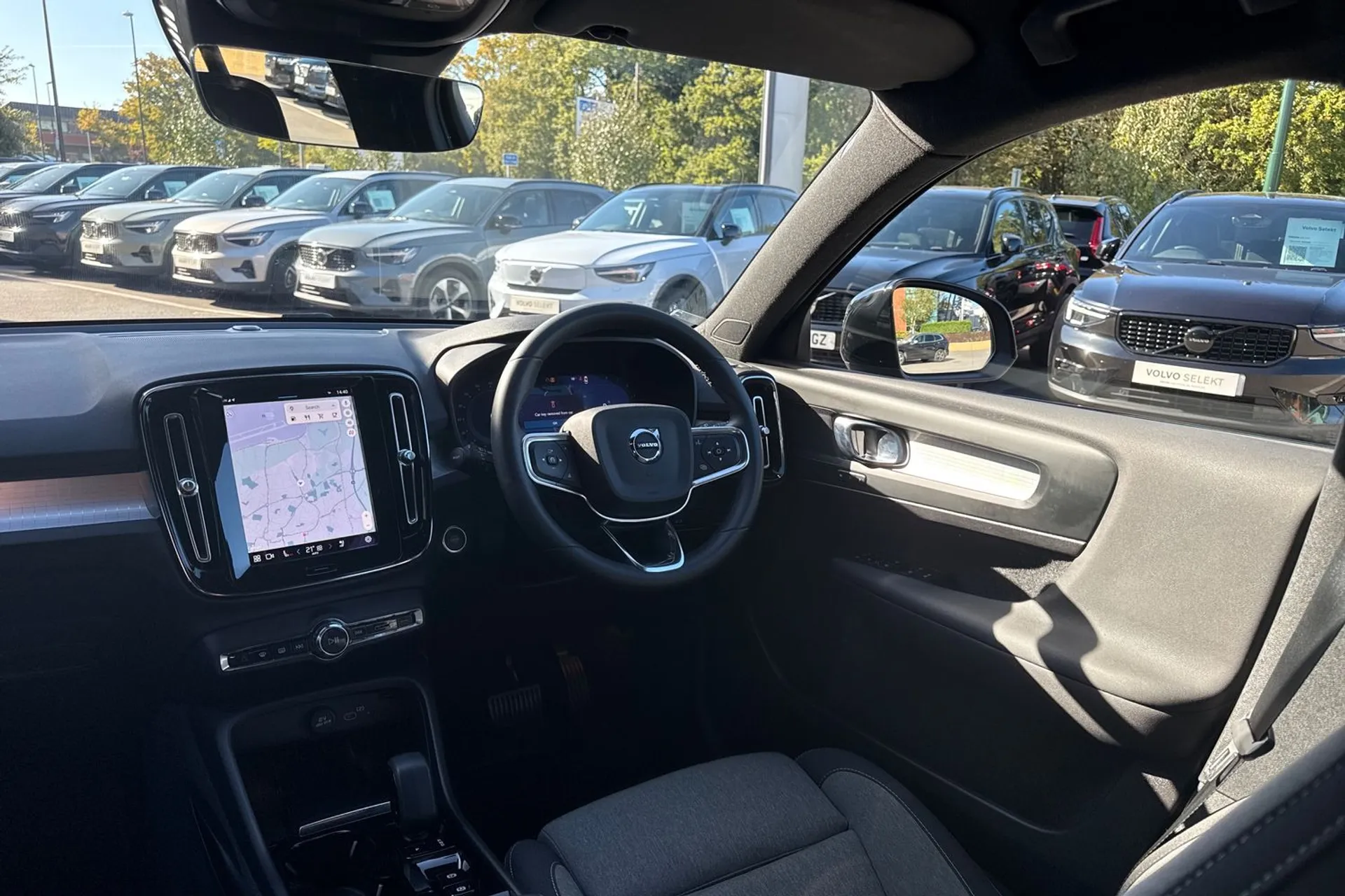 Volvo XC40 thumbnail image number 32