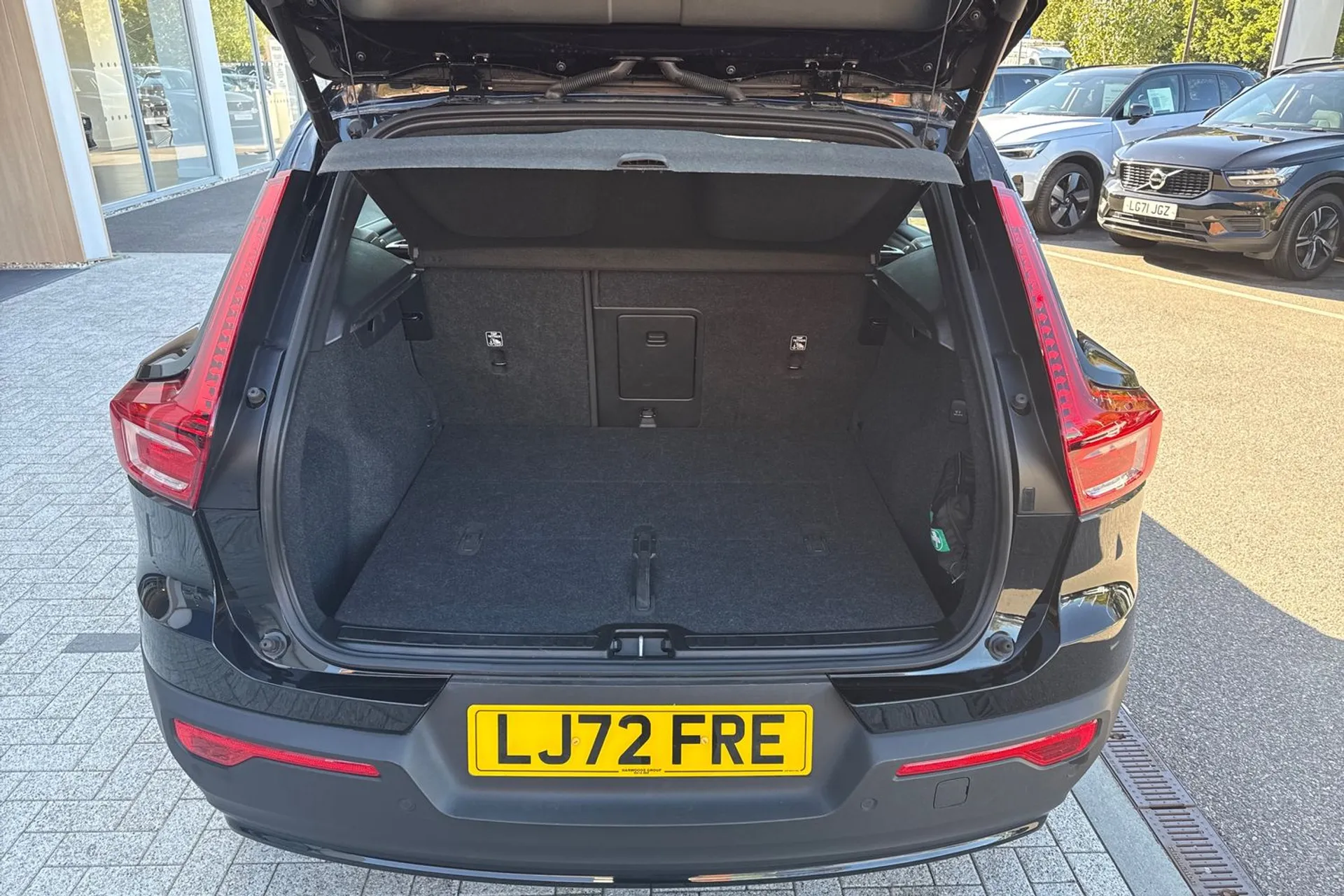 Volvo XC40 thumbnail image number 19