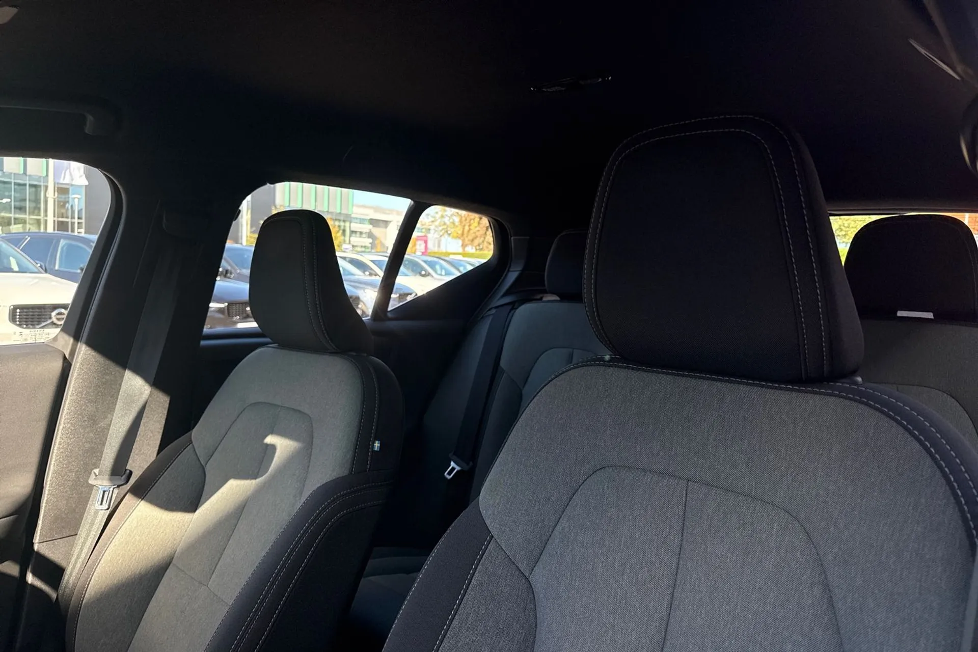 Volvo XC40 thumbnail image number 28