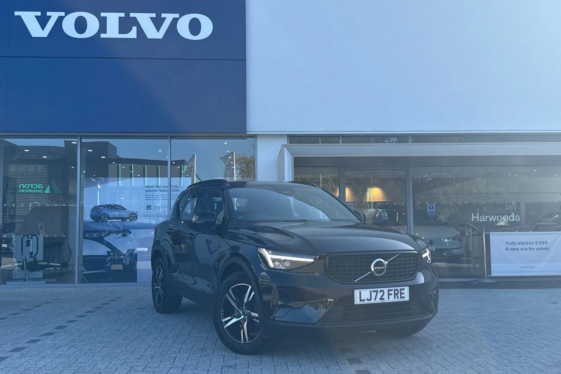 Volvo XC40 focused image