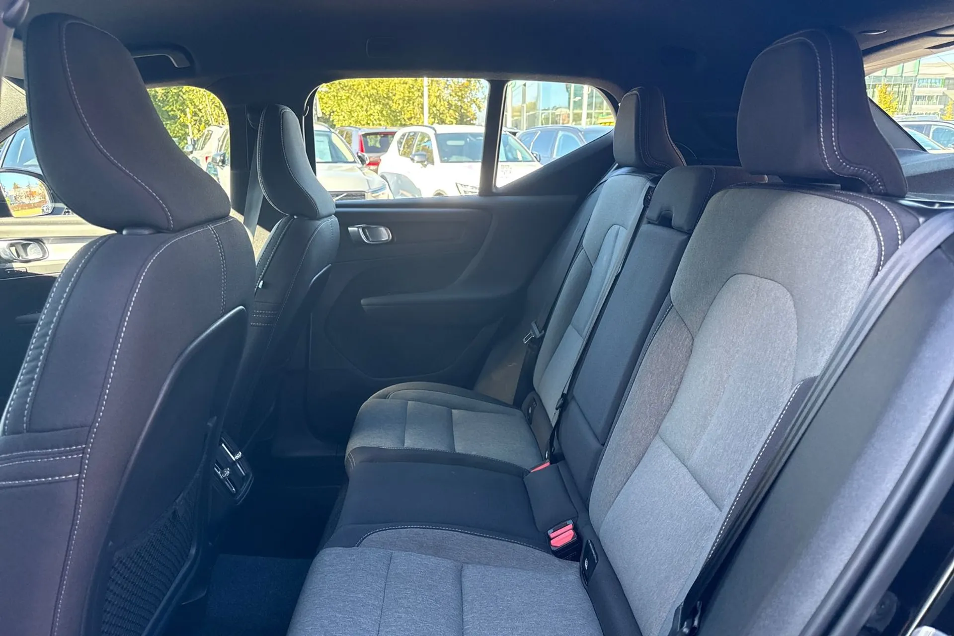 Volvo XC40 thumbnail image number 29