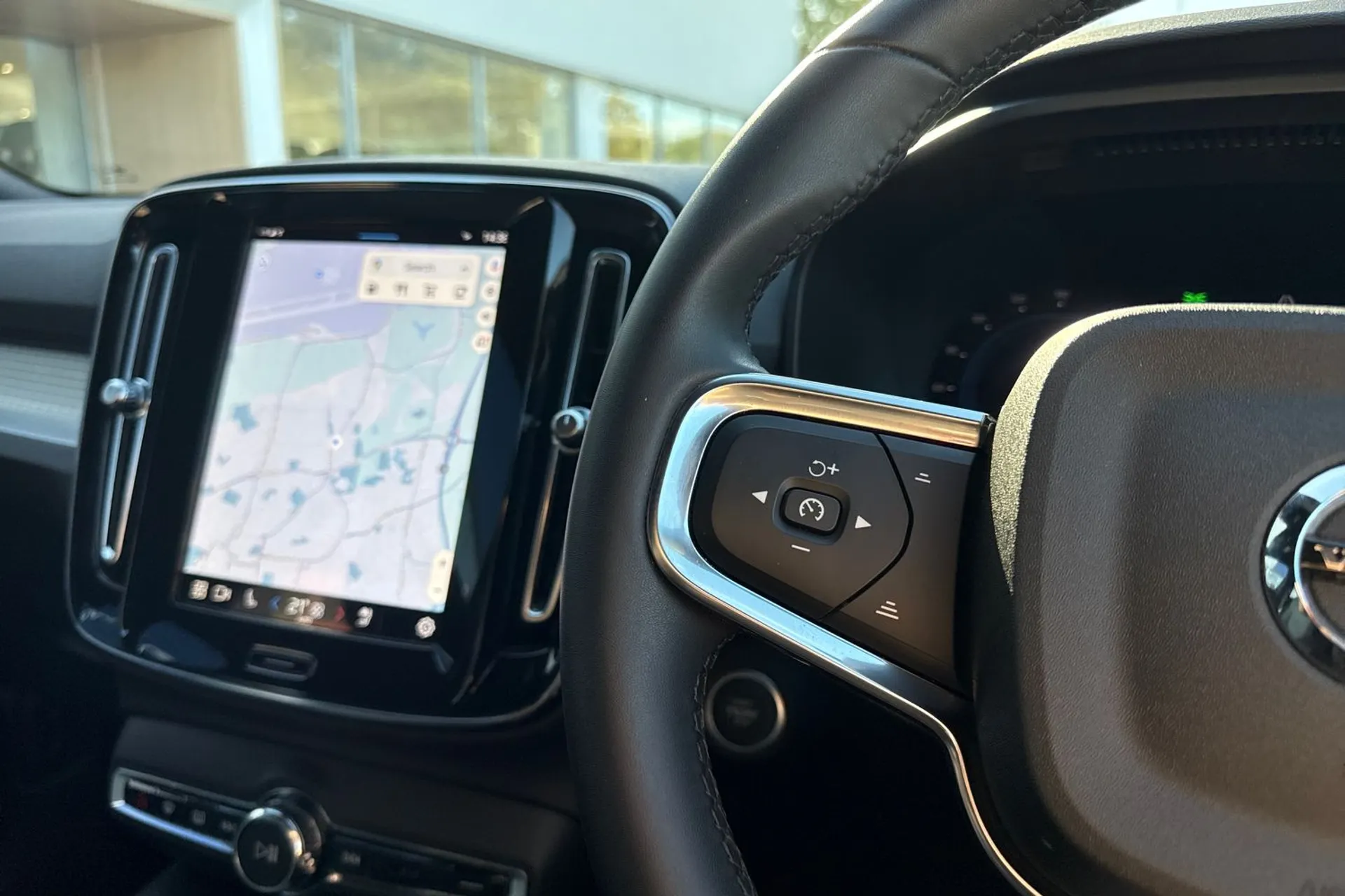 Volvo XC40 thumbnail image number 35