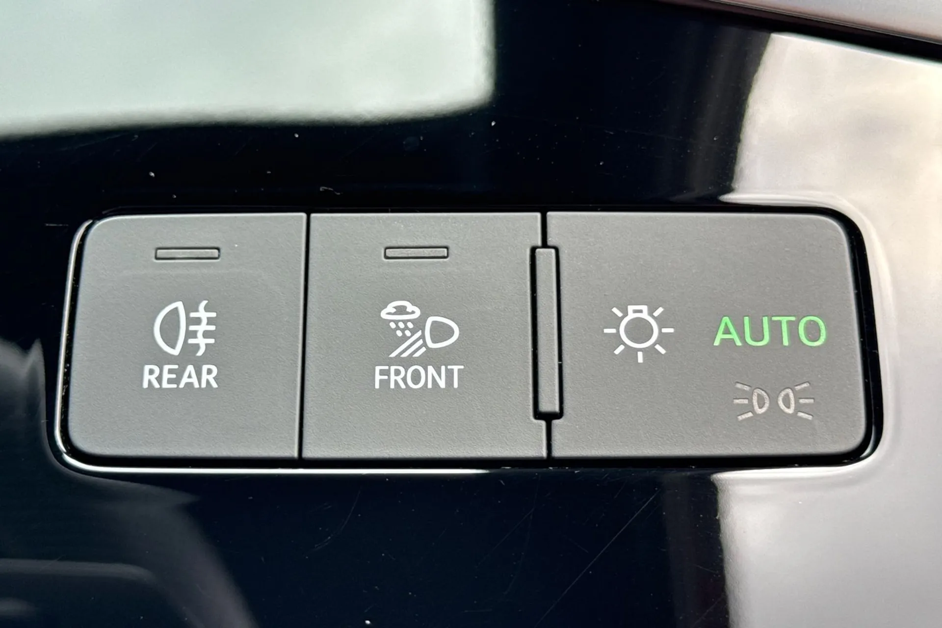 Audi Q3 thumbnail image number 22