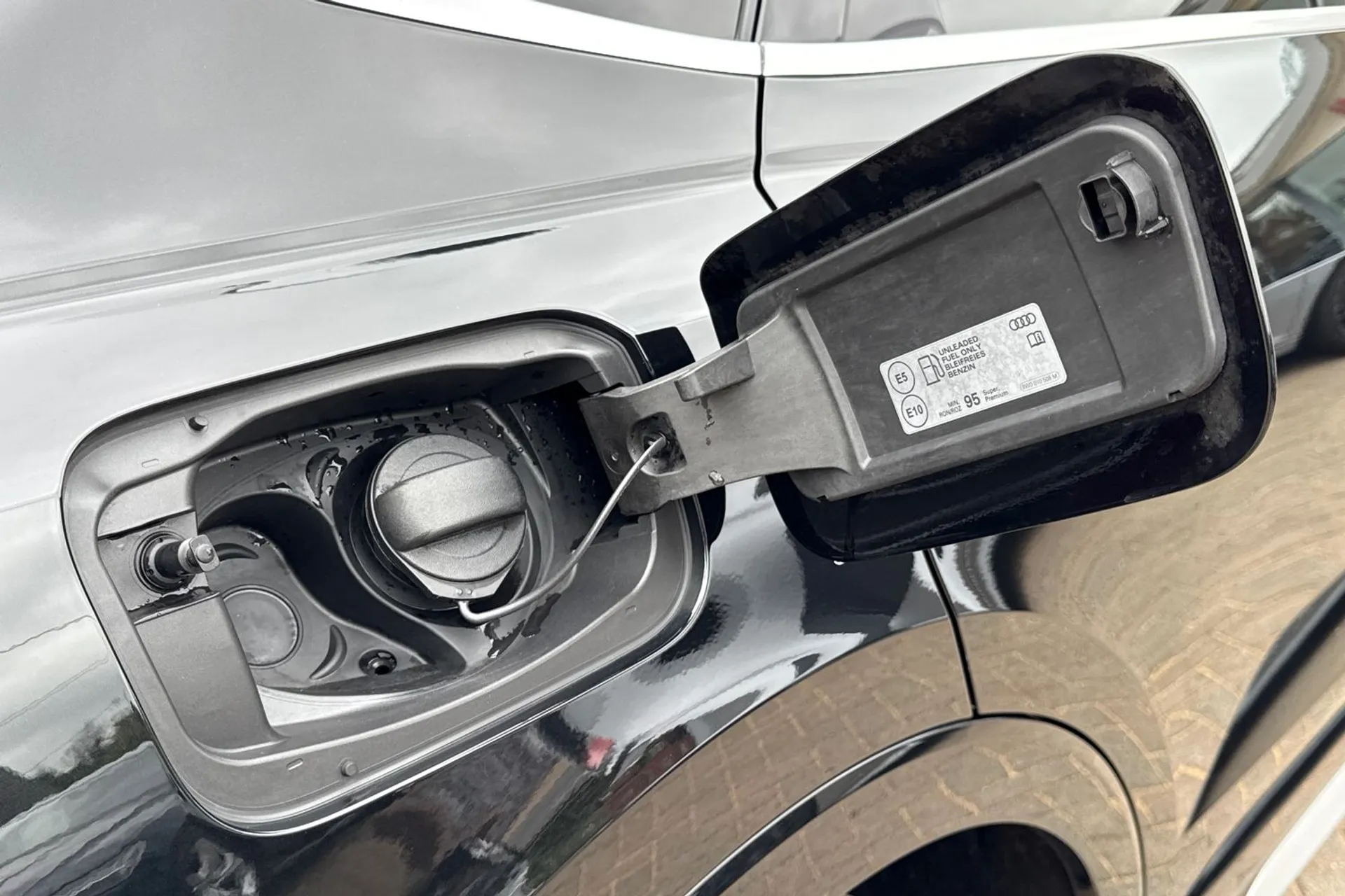 Audi Q3 thumbnail image number 45
