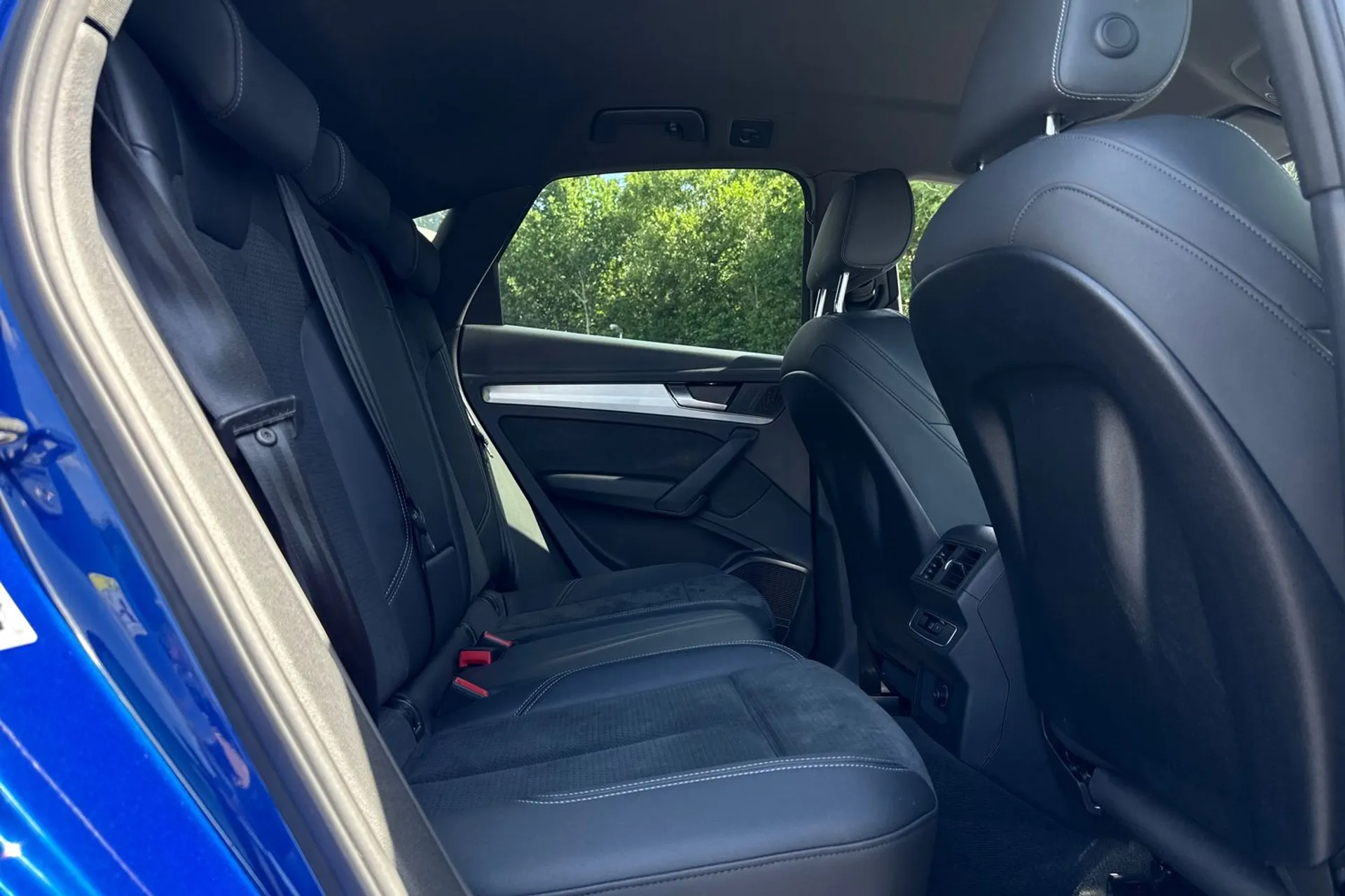 Audi Q5 thumbnail image number 21
