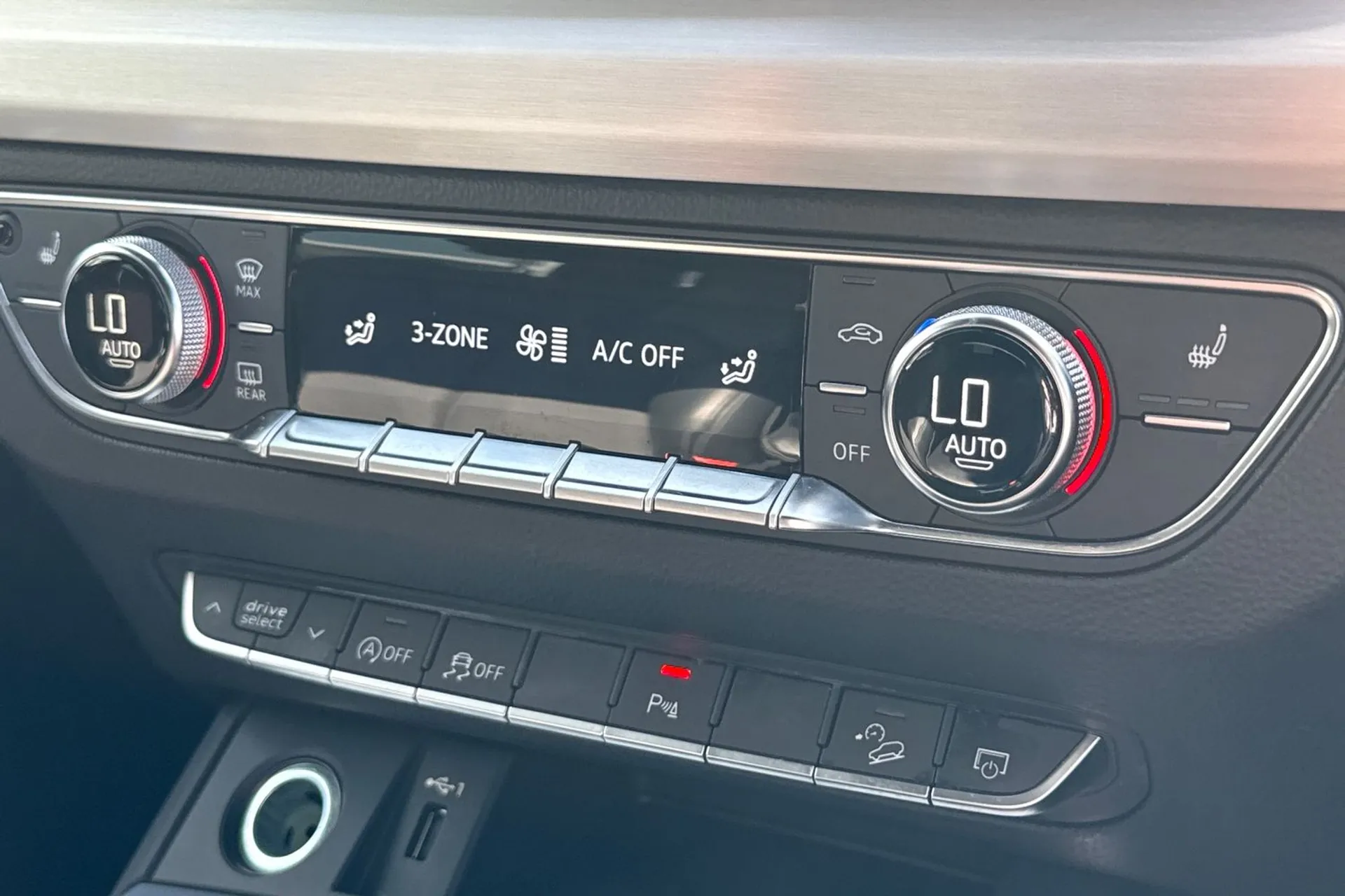 Audi Q5 thumbnail image number 38