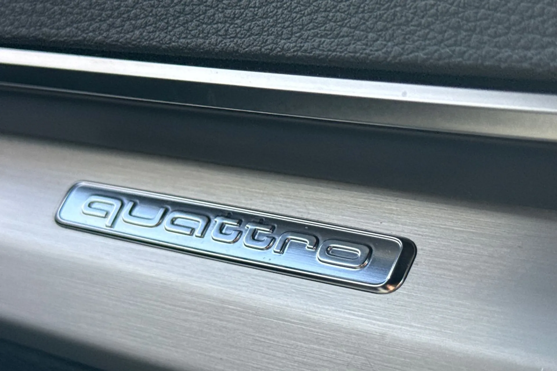 Audi Q5 thumbnail image number 43