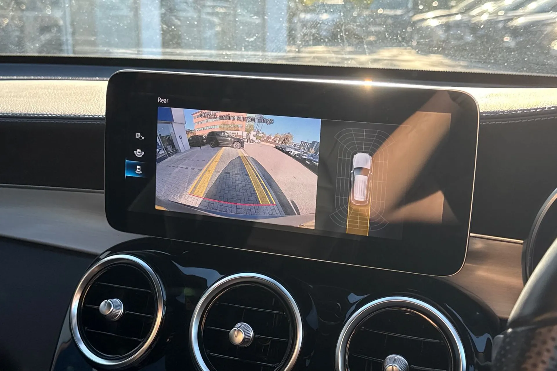 MERCEDES-BENZ GLC thumbnail image number 4