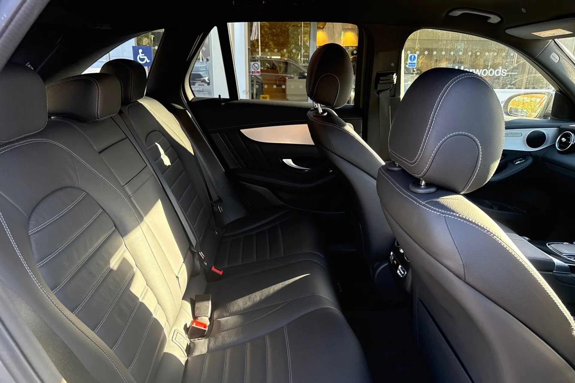 MERCEDES-BENZ GLC thumbnail image number 22