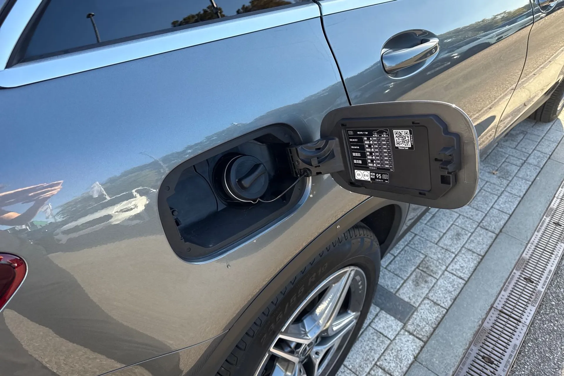 MERCEDES-BENZ GLC thumbnail image number 18