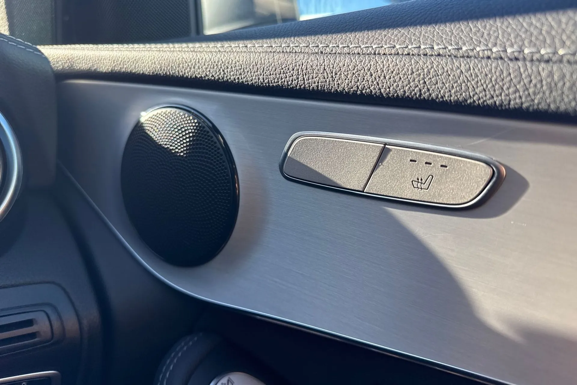 MERCEDES-BENZ GLC thumbnail image number 40