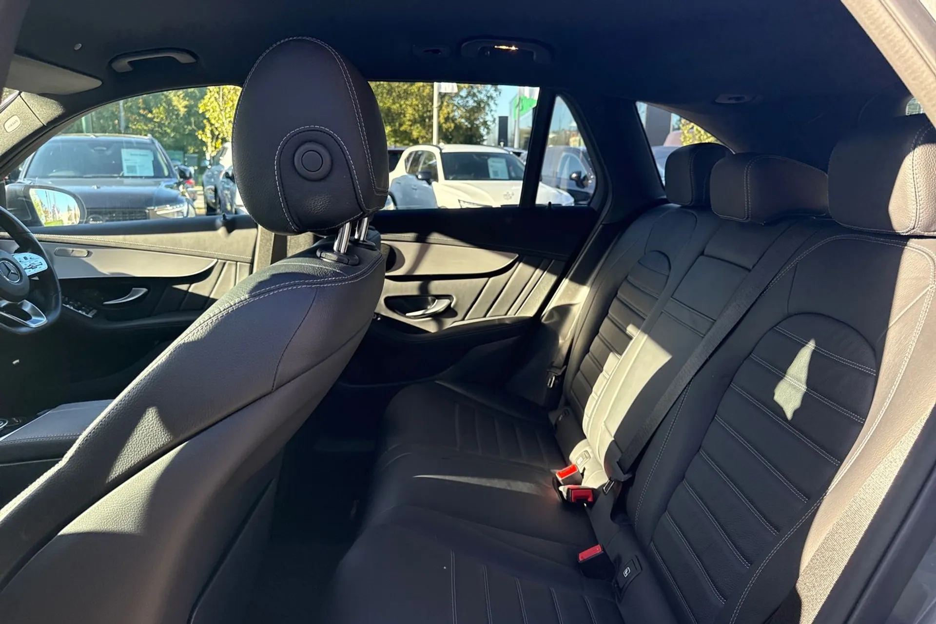 MERCEDES-BENZ GLC thumbnail image number 29