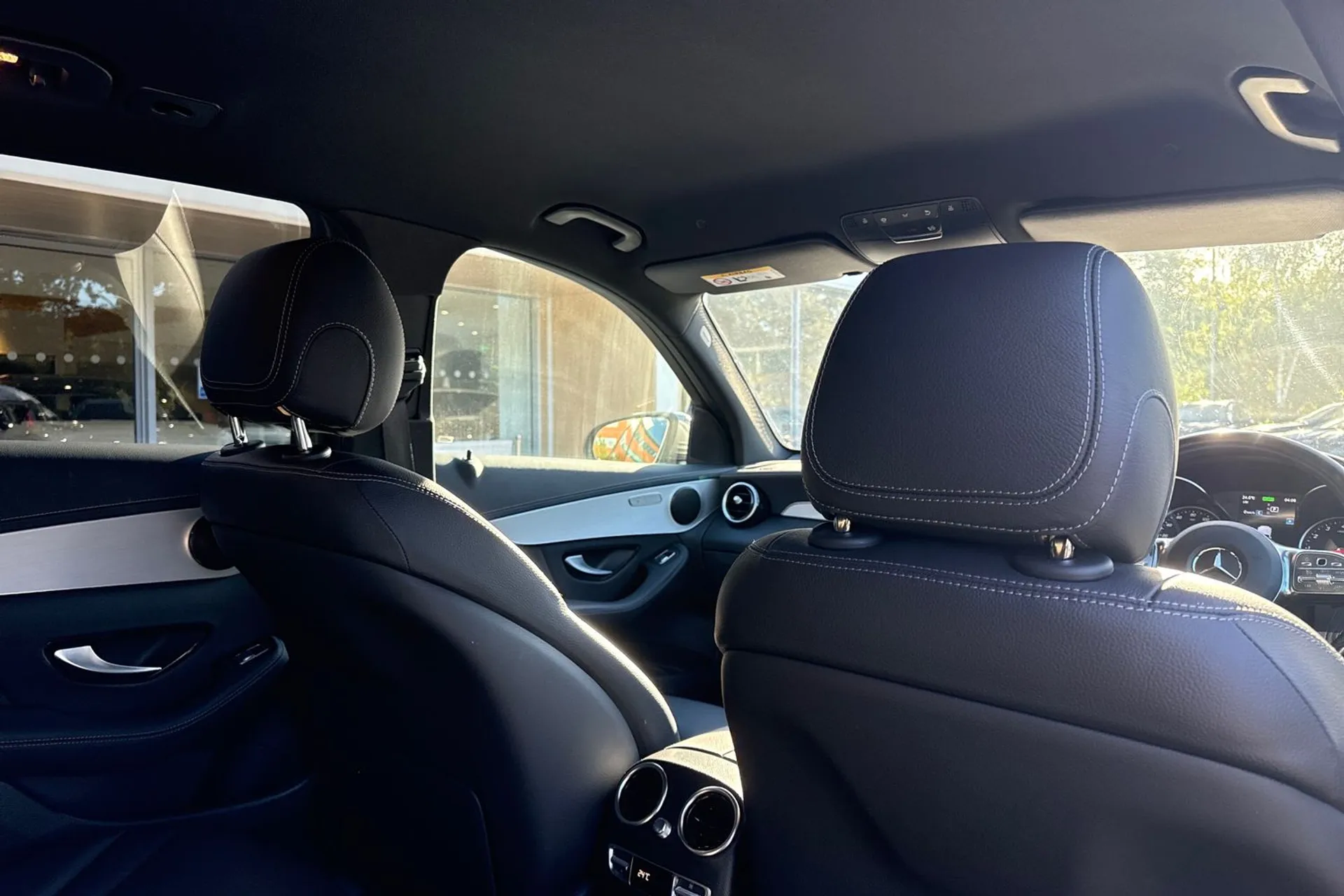 MERCEDES-BENZ GLC thumbnail image number 23