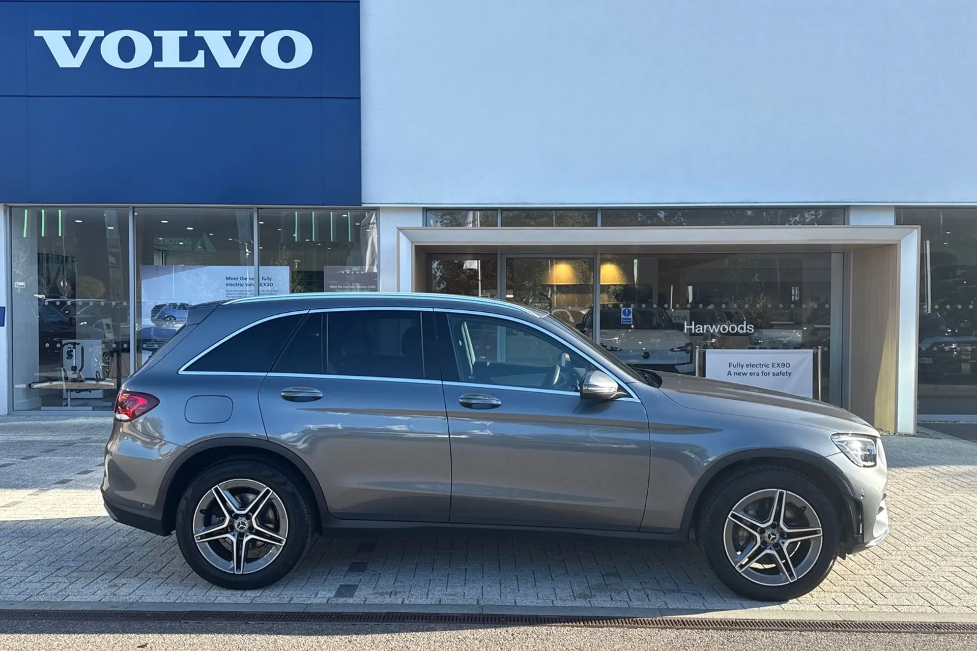 MERCEDES-BENZ GLC thumbnail image number 2