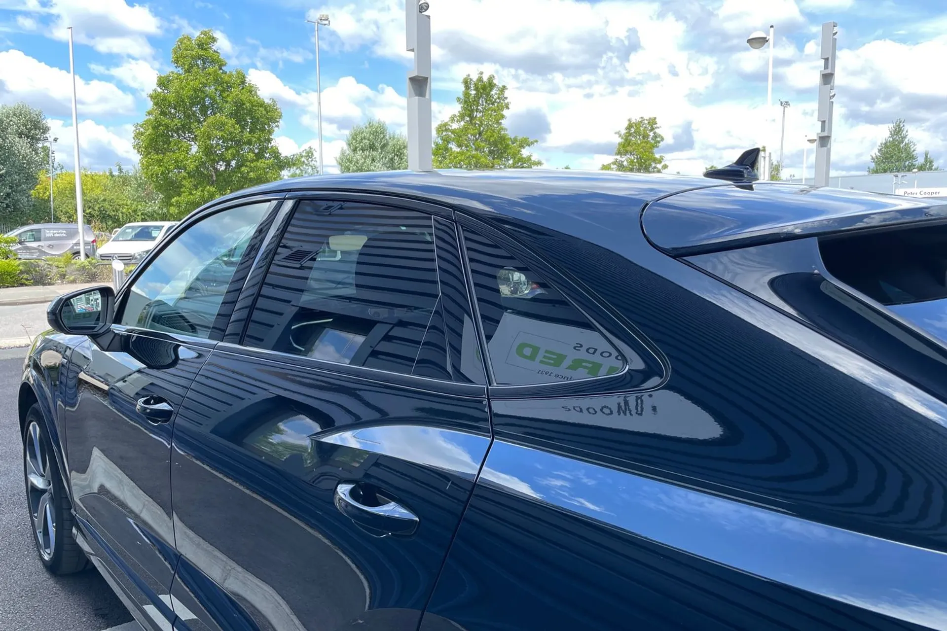 Audi Q3 thumbnail image number 13