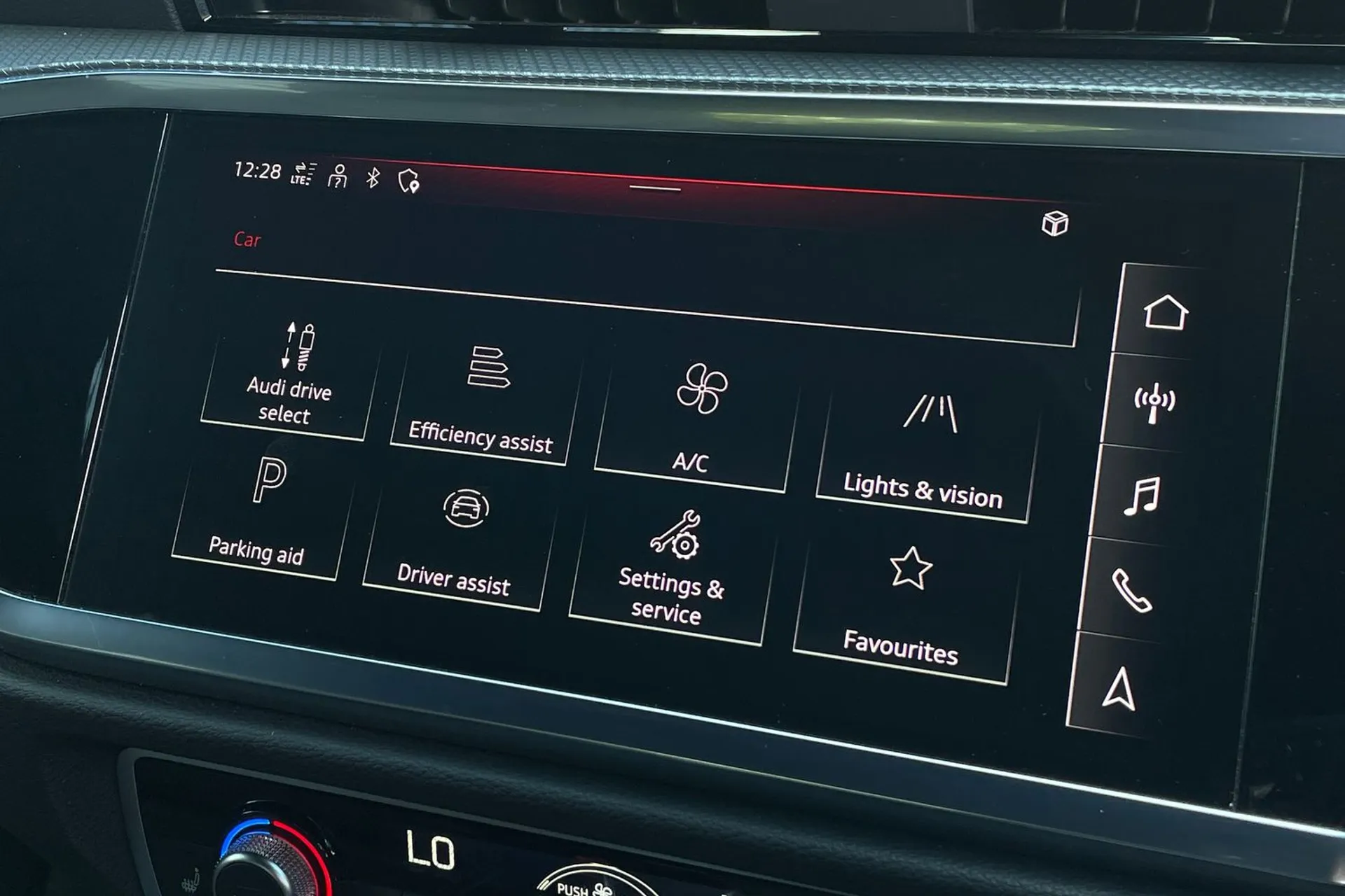 Audi Q3 thumbnail image number 52