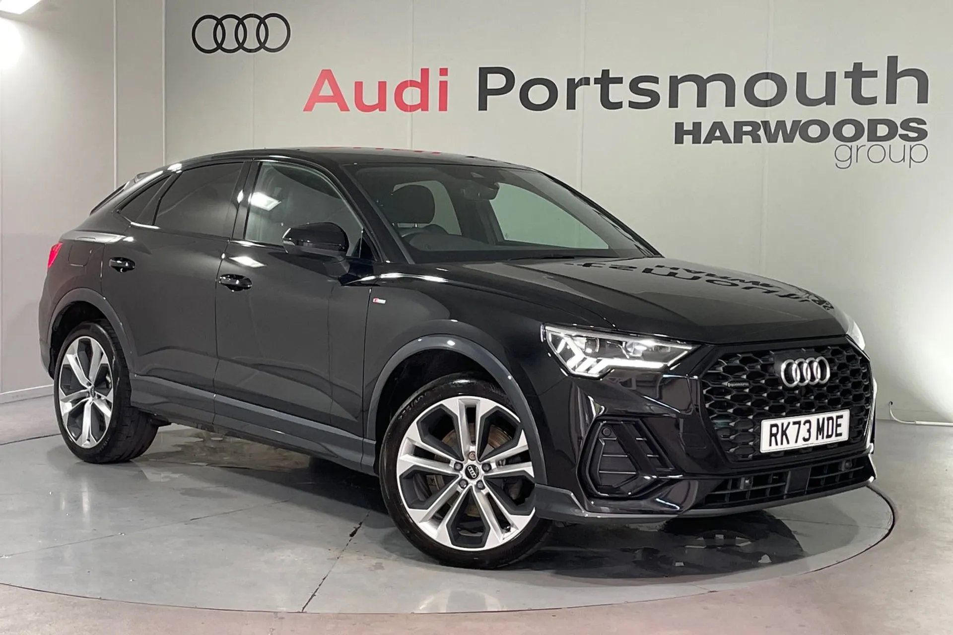 Audi Q3 focused image
