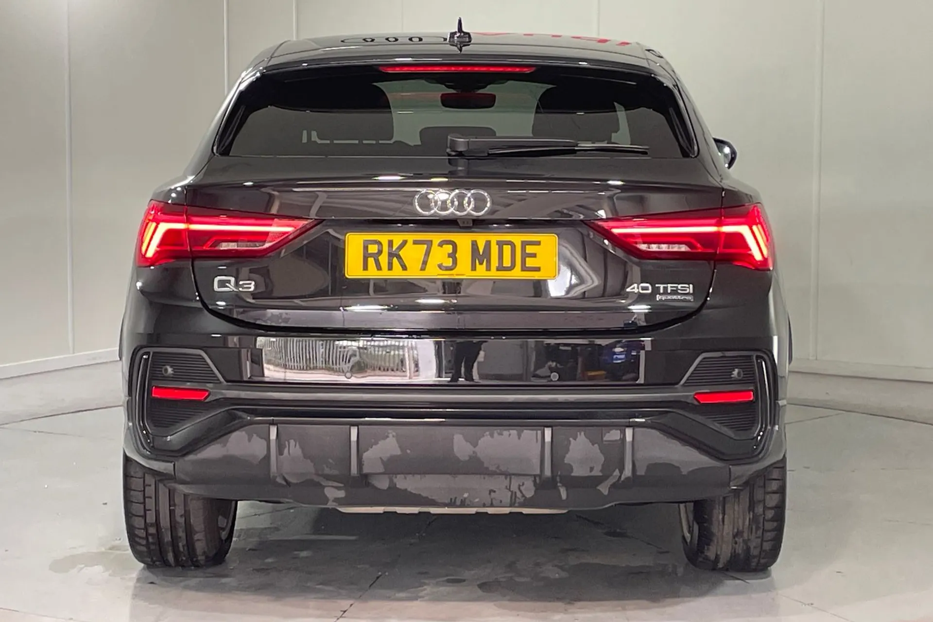 Audi Q3 thumbnail image number 7
