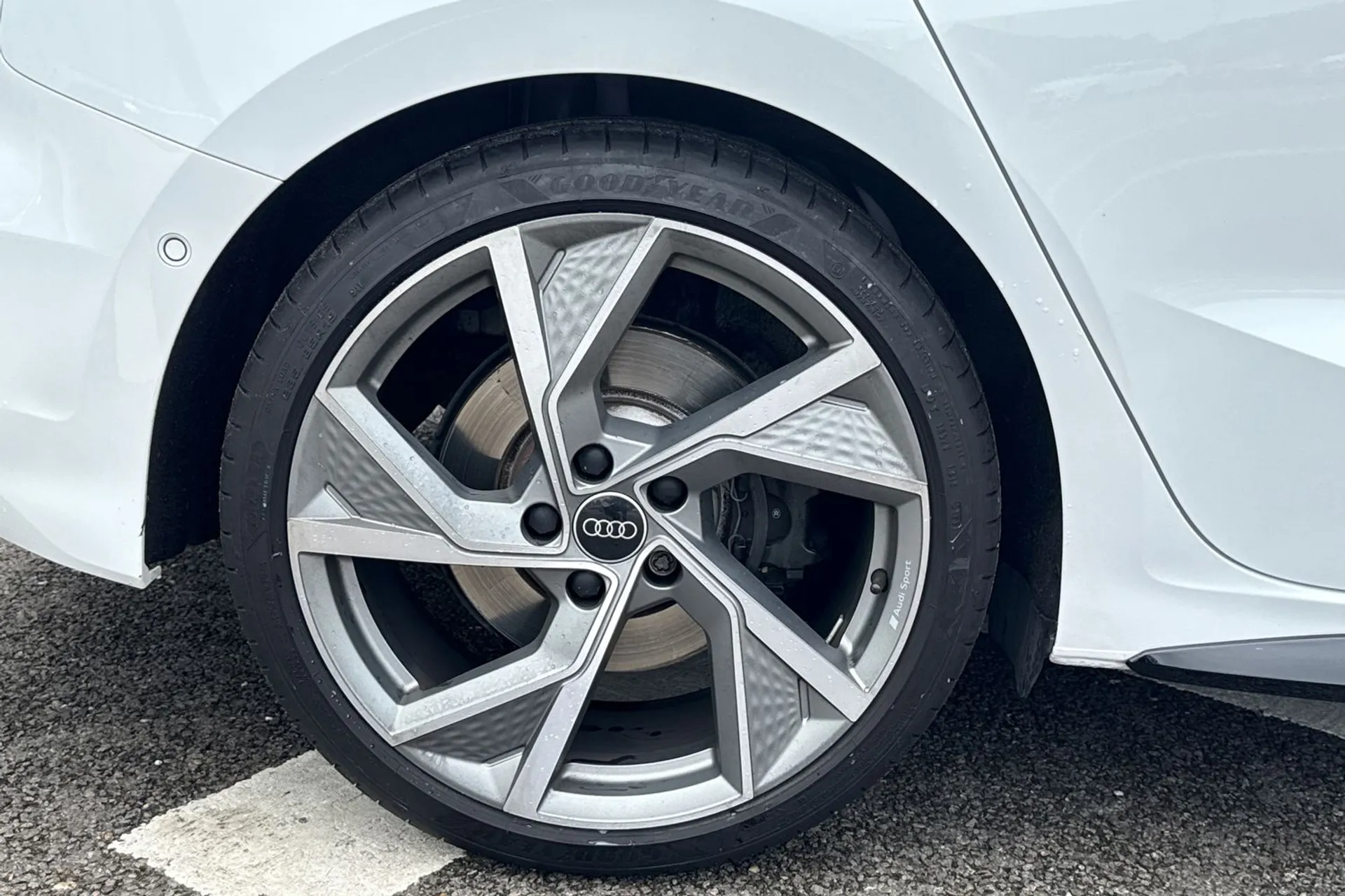 Audi A3 thumbnail image number 13